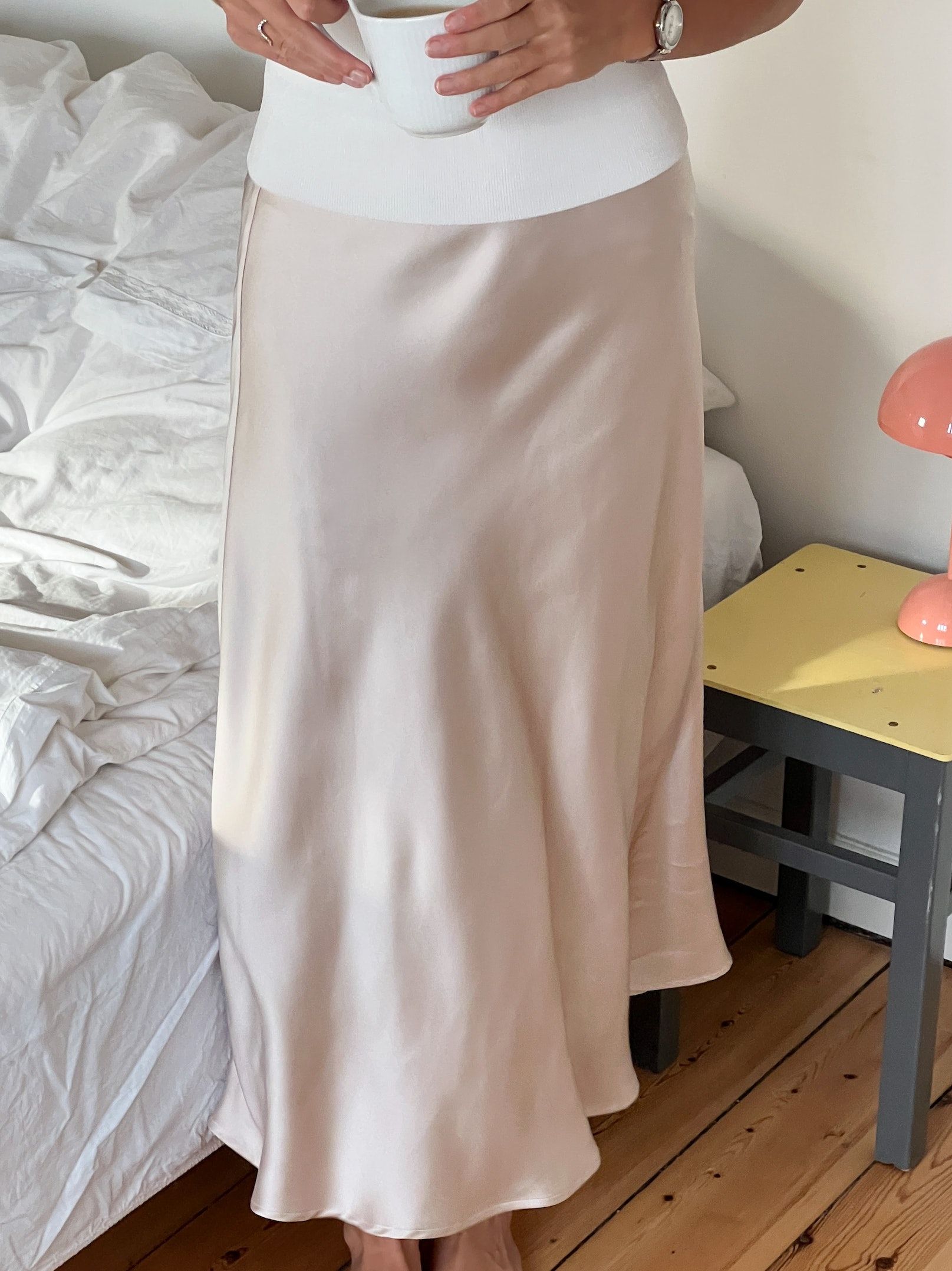 Bovary Skirt. (720 Champagne)