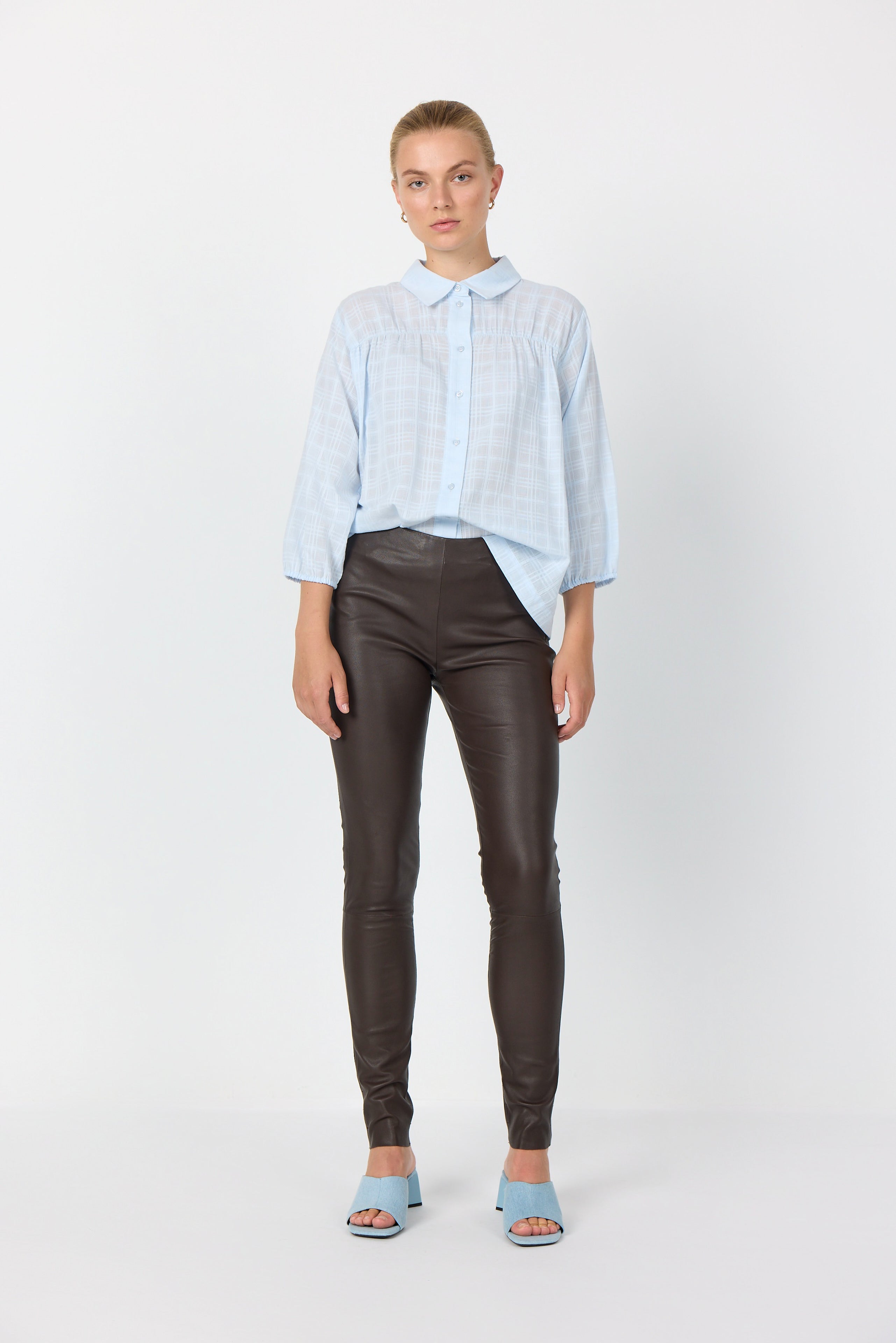 LR-GLORIA 1 (L999 - BLACK)