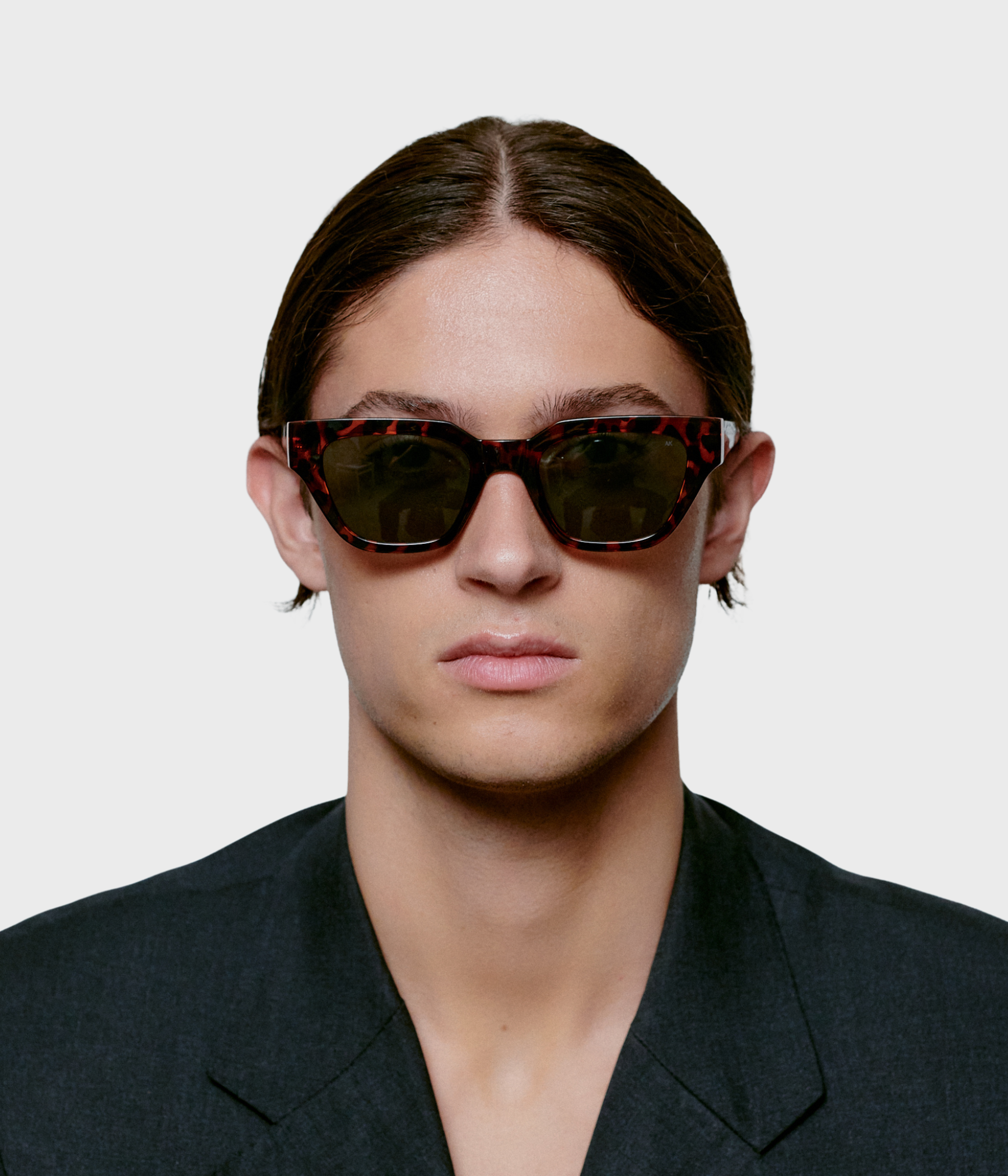 Kaws (Demi Tortoise)