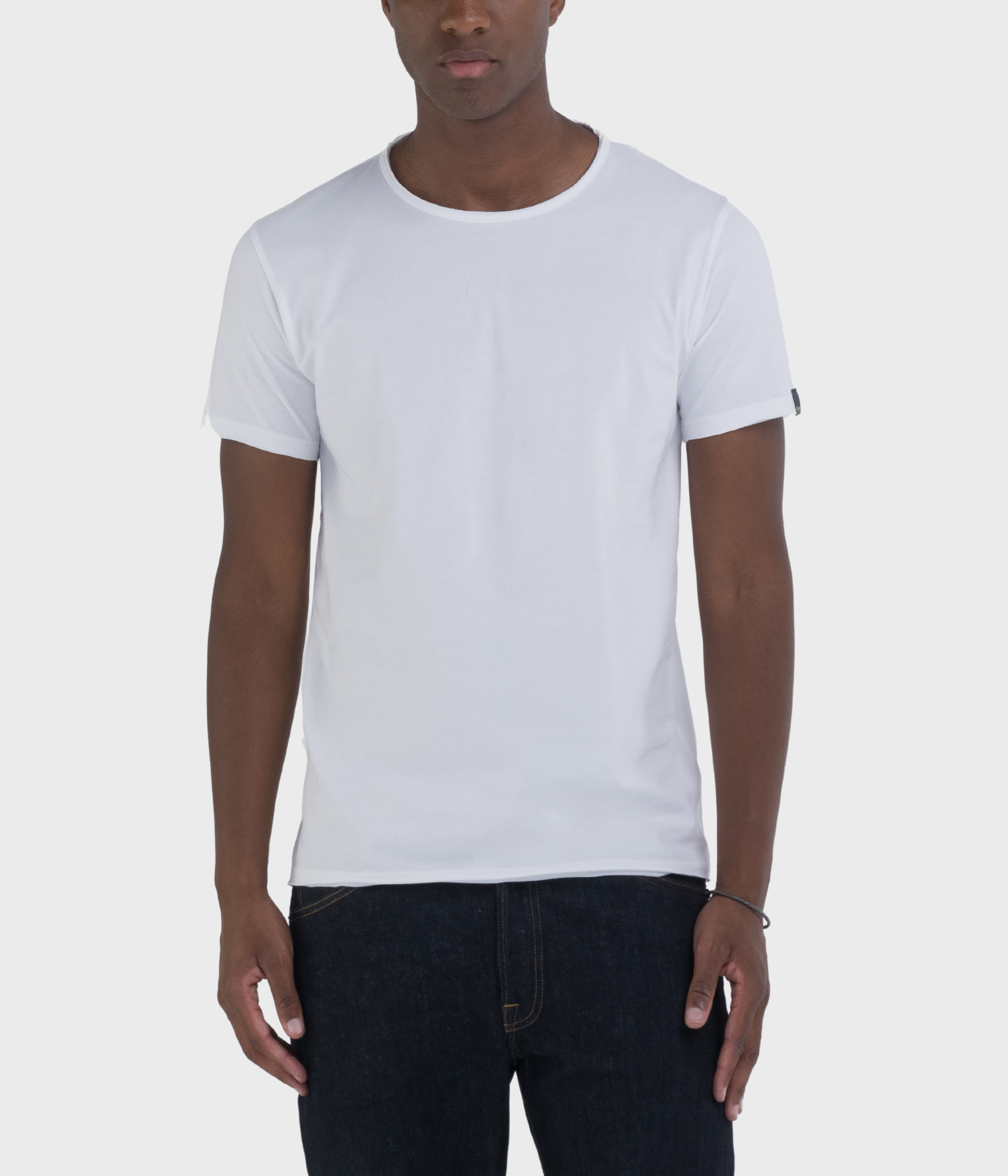 Rundhalsad vit t-shirt från Replay.