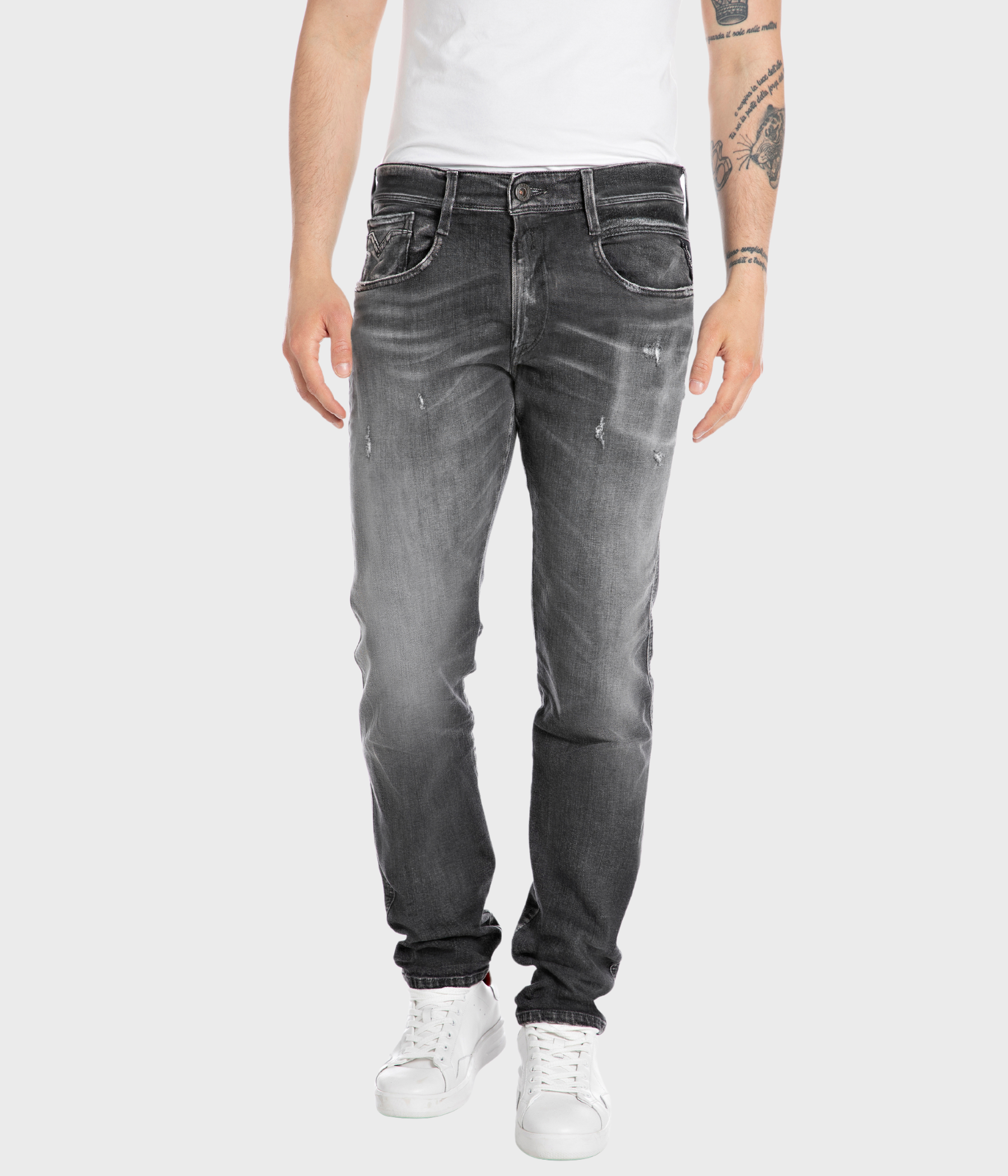 Ett par gråa jans från Replay.