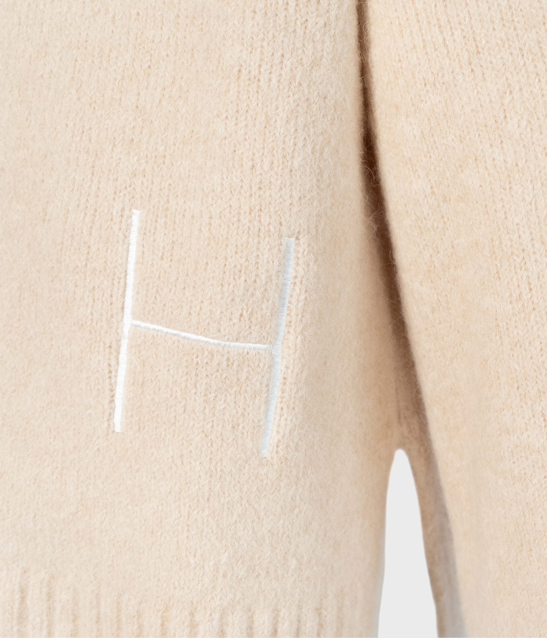 SOFIE V-Neck Sweater (6503 Summer Sand)