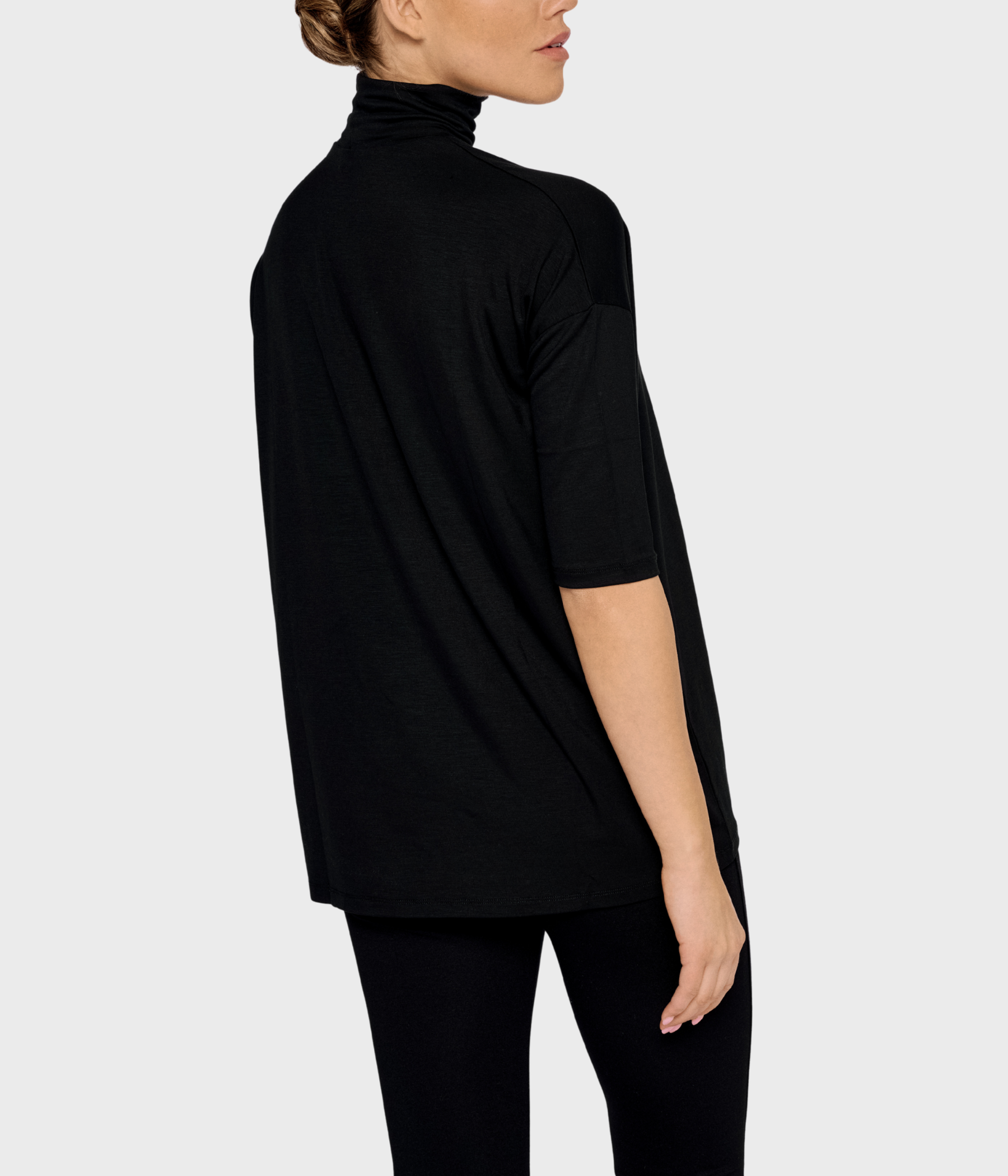 TOMASINE TURTLENECK (5000 BLACK)