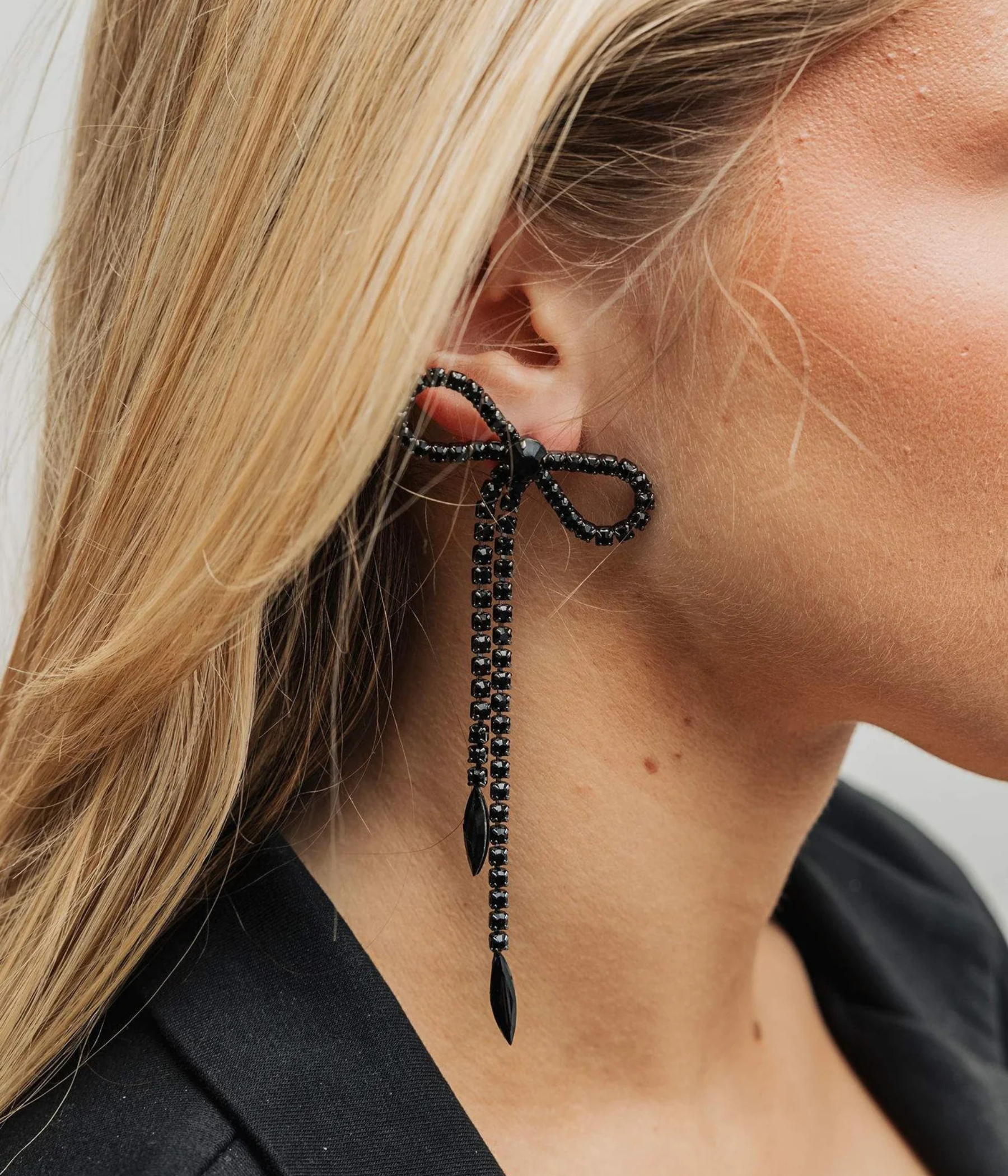 Strass Bow Earrings (Black Strass)