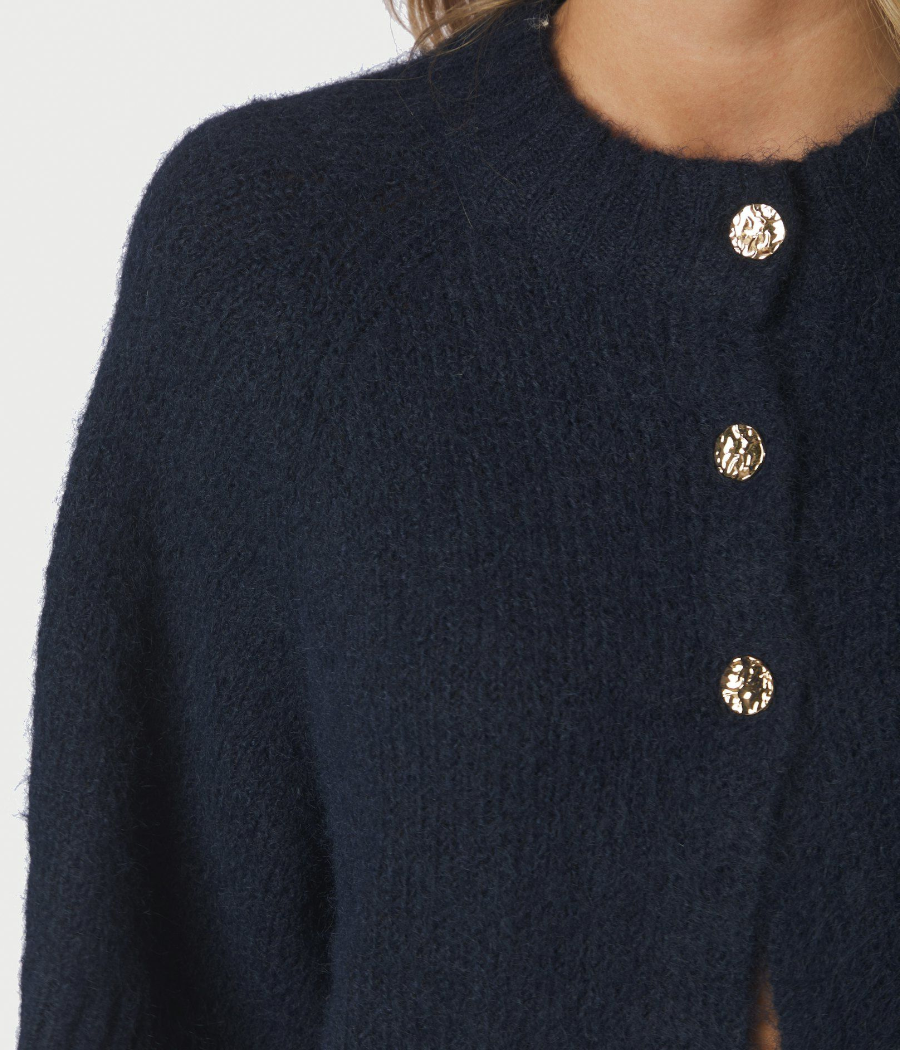 Benuta Fluffy Knit Cardigan. (Smoke Blue)