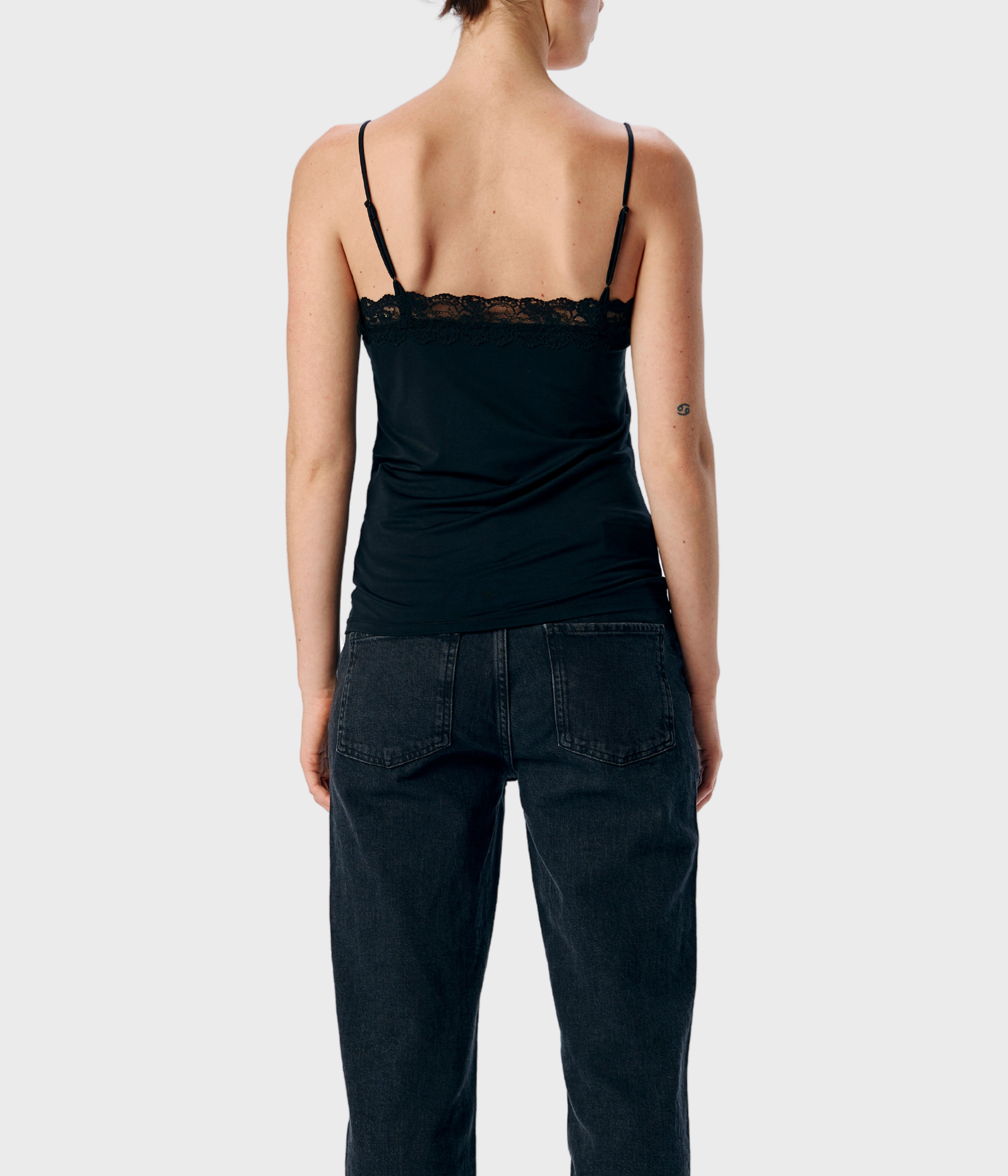 OBJLEENA SUS LACE SINGLET TOP NOOS. (Black)