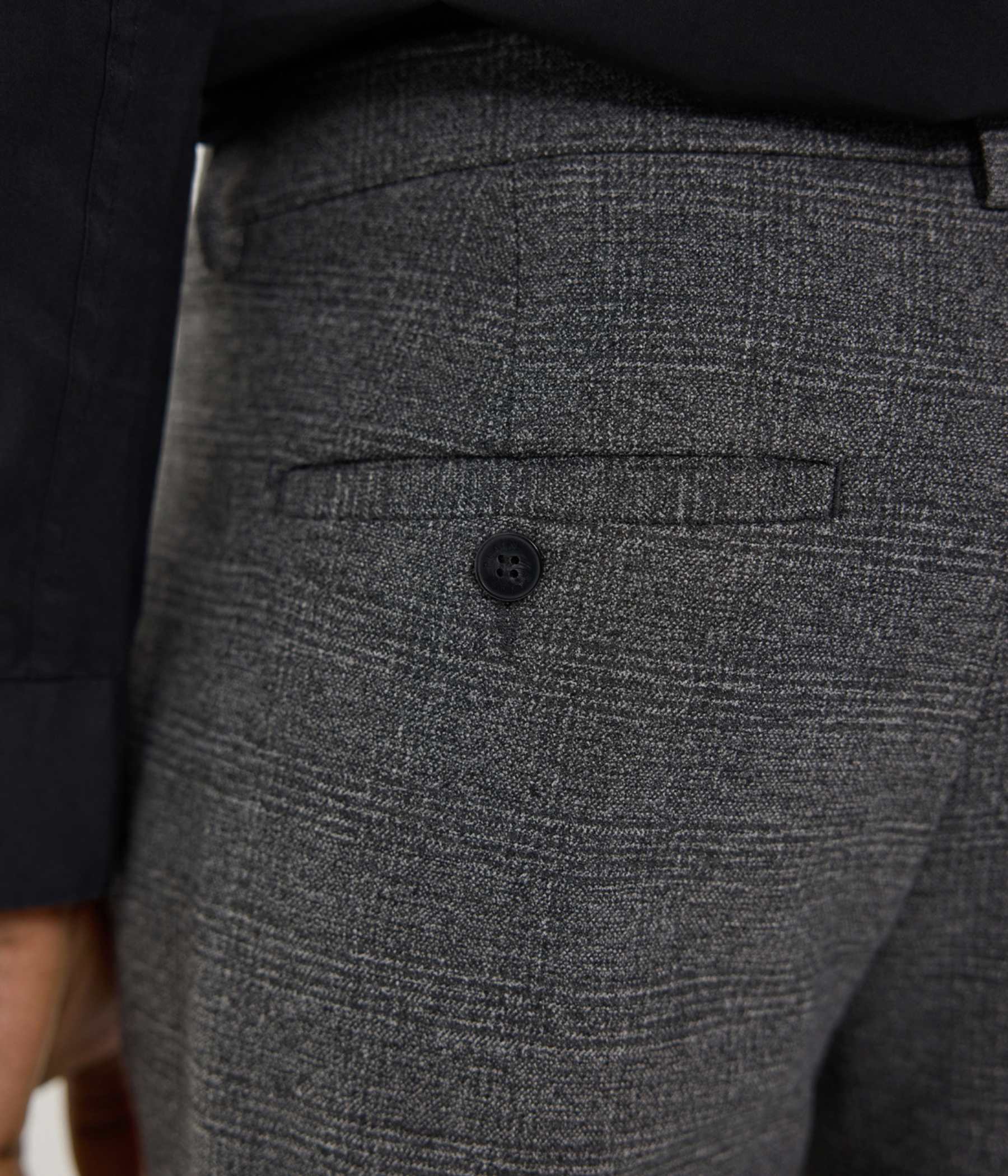 Joshpl. (31268 Charcoal Check)