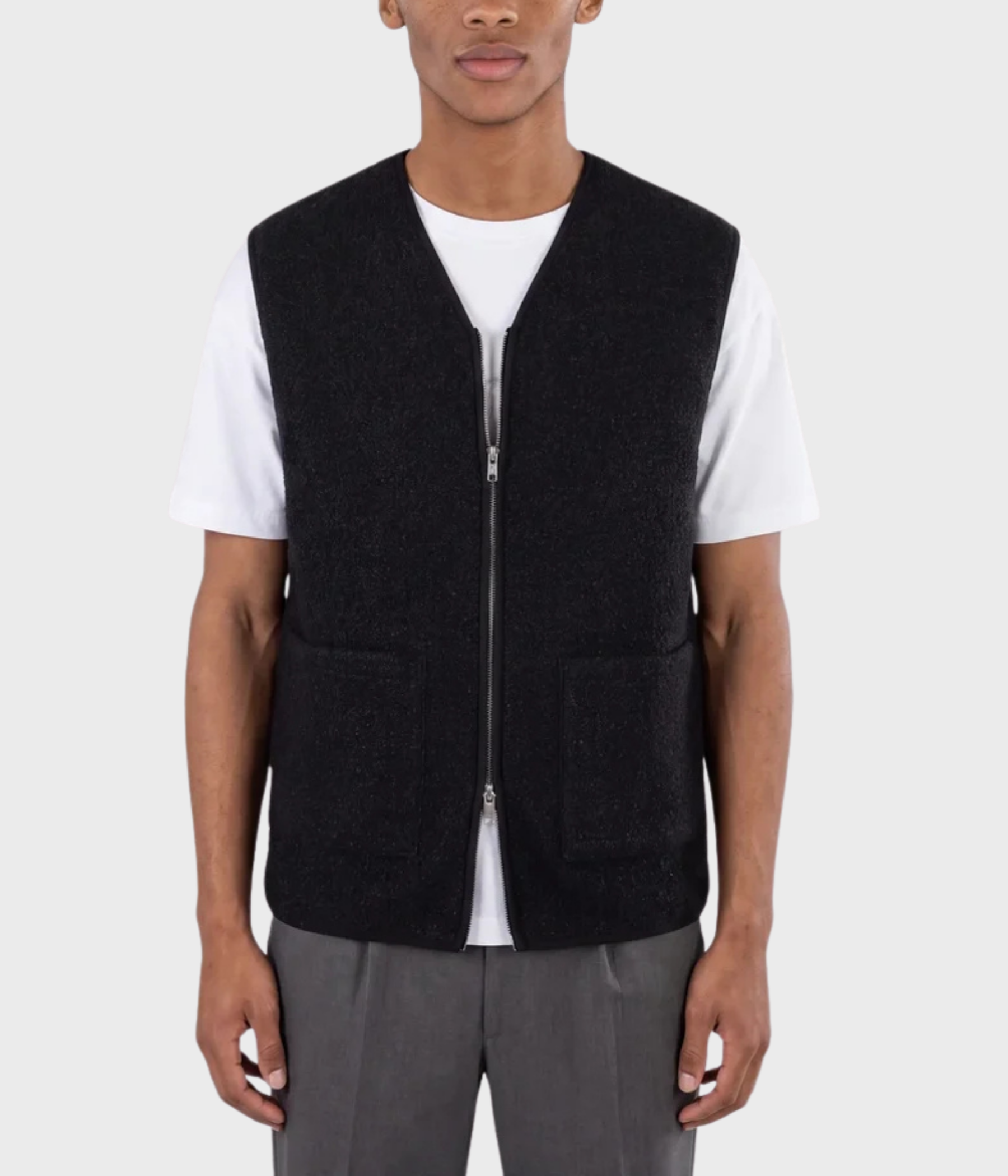 Avery Boucle Vest (069 Black)