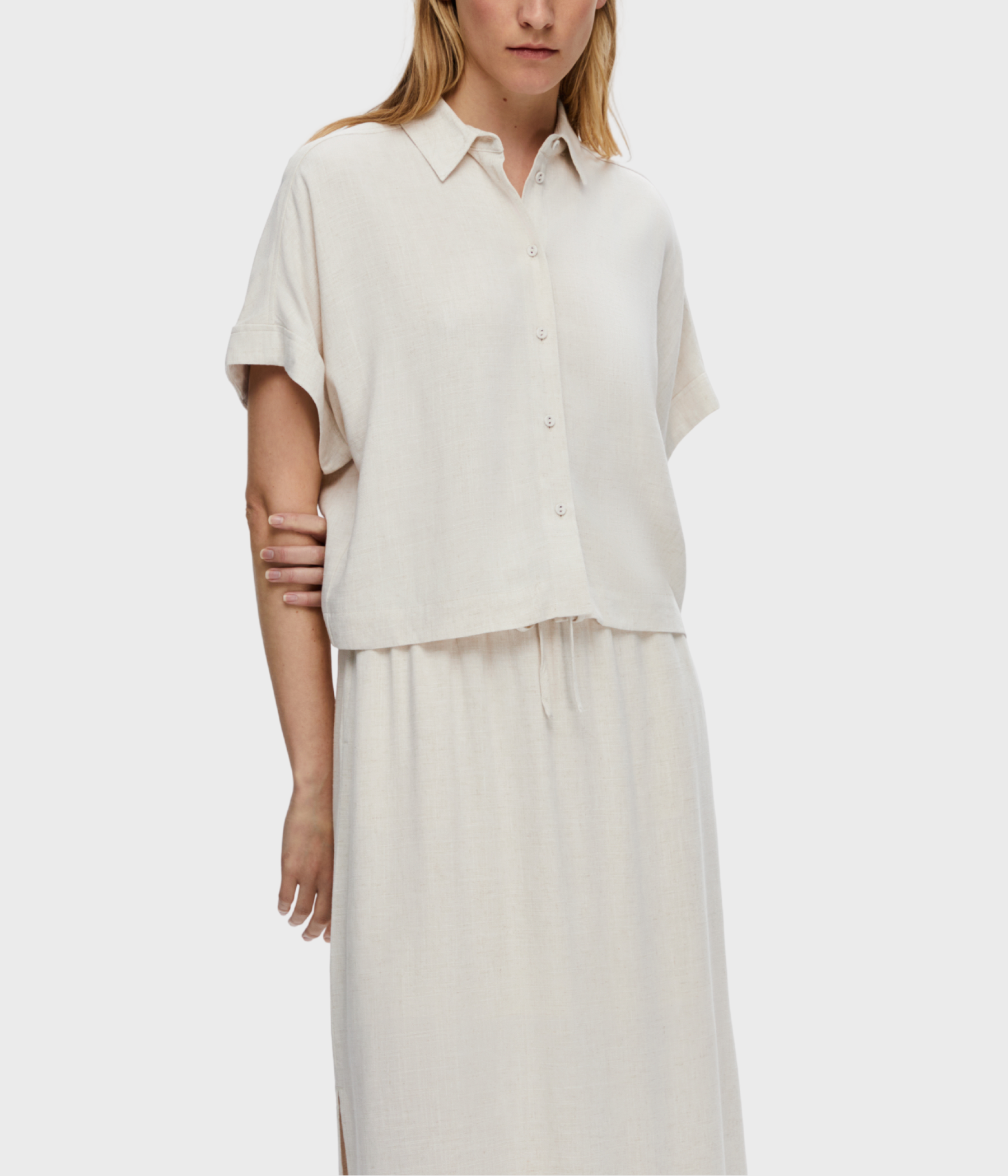 SLFVIVA SS CROPPED SHIRT NOOS. (Sandshell) - D.O. Design Only