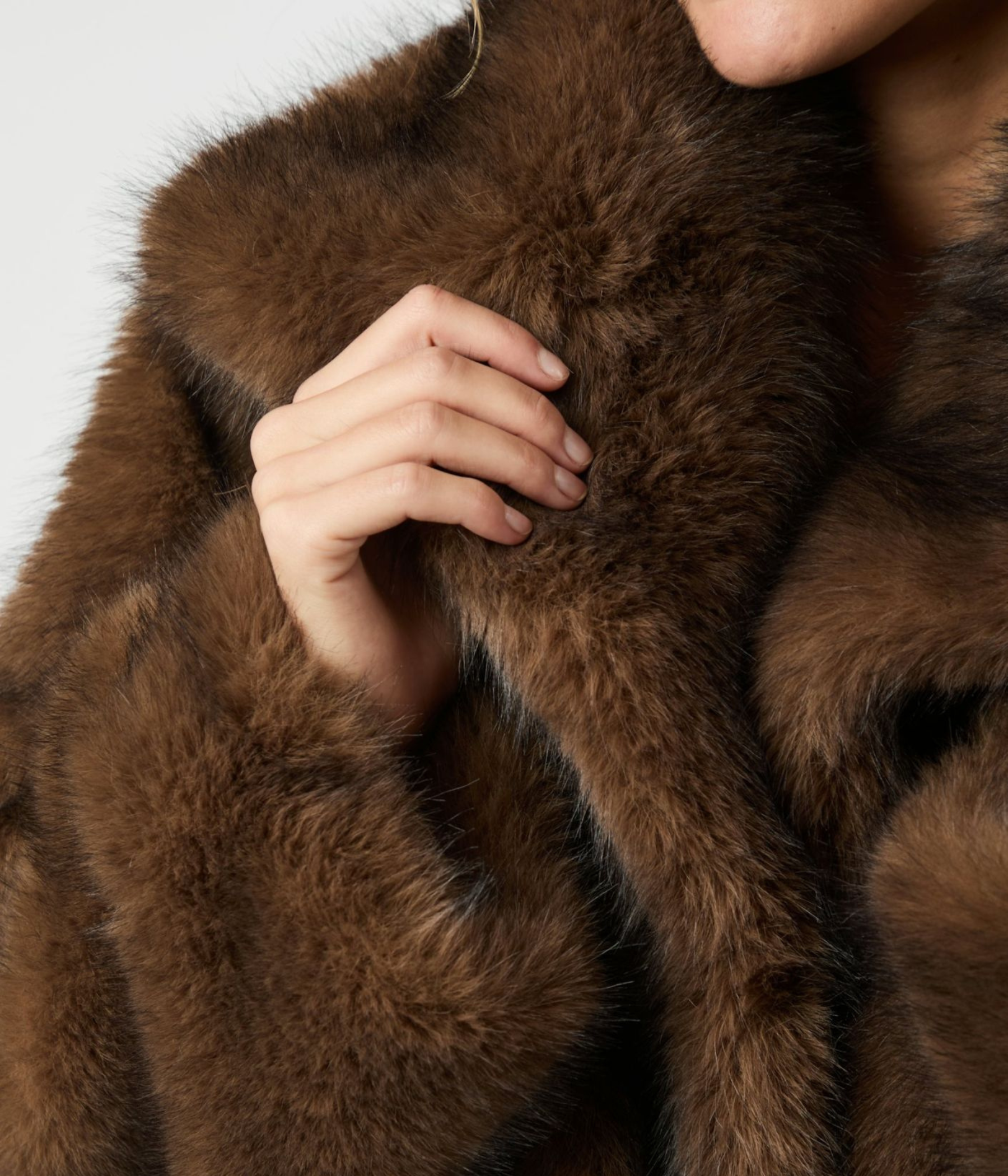 Stephanie Faux Fur Jacket (210 BROWN)