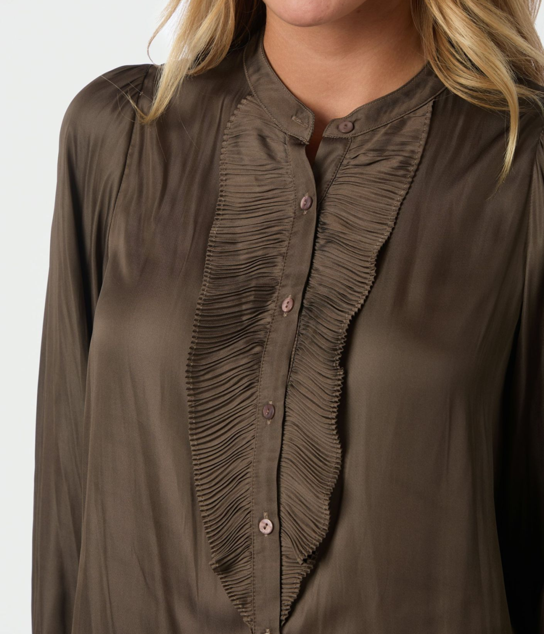 Zola Blouse. (210 BROWN)