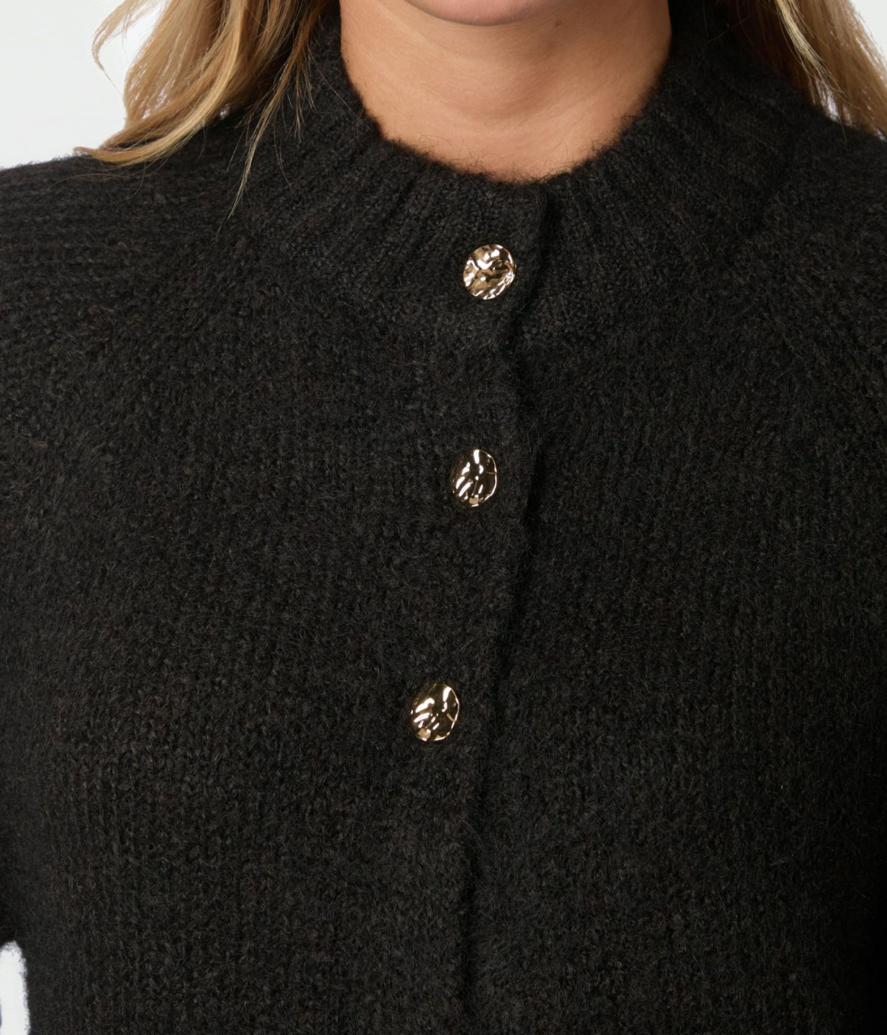 Benuta Fluffy Knit Cardigan. (676 DARK BROWN)