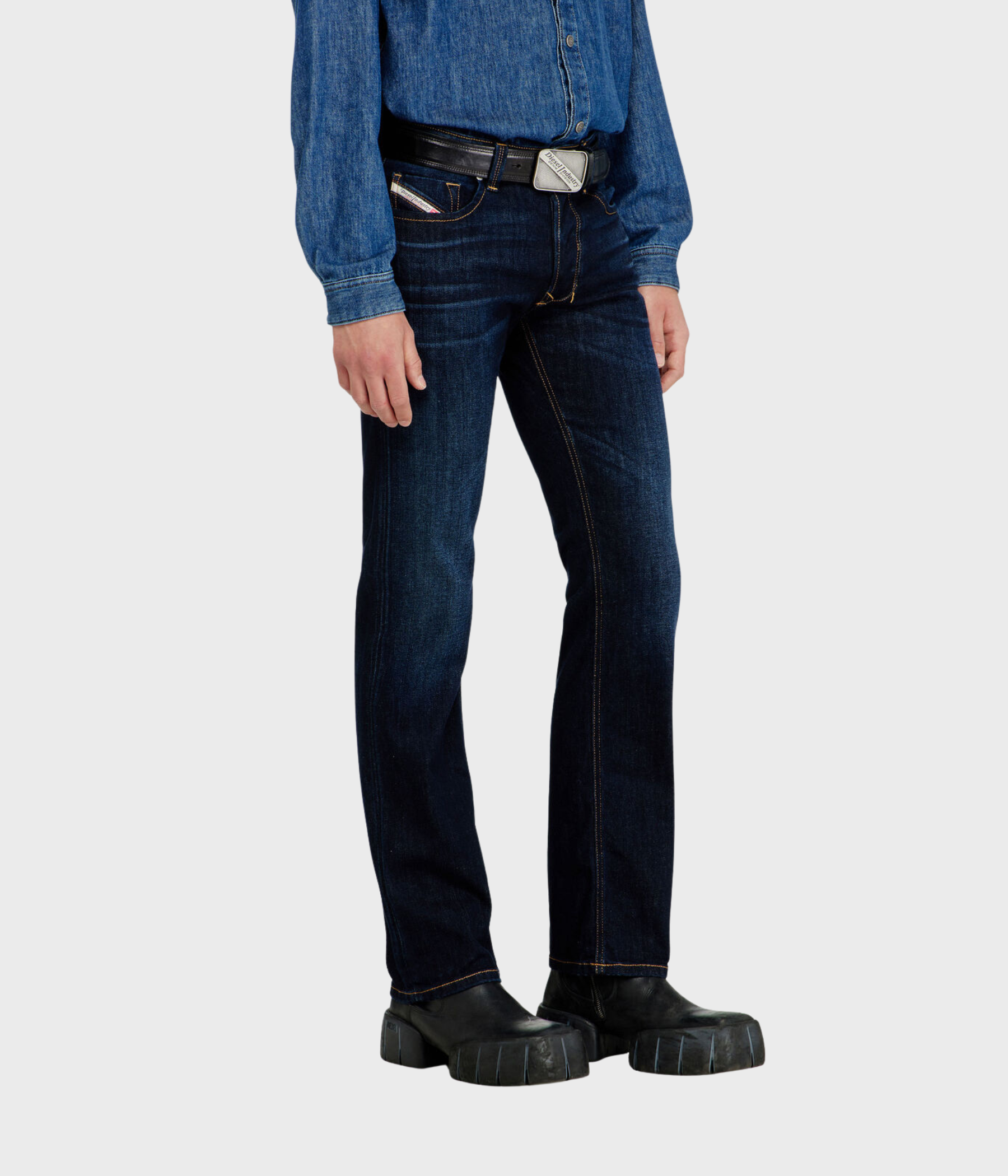 1985 Larkee (09Q15 Dark blue)