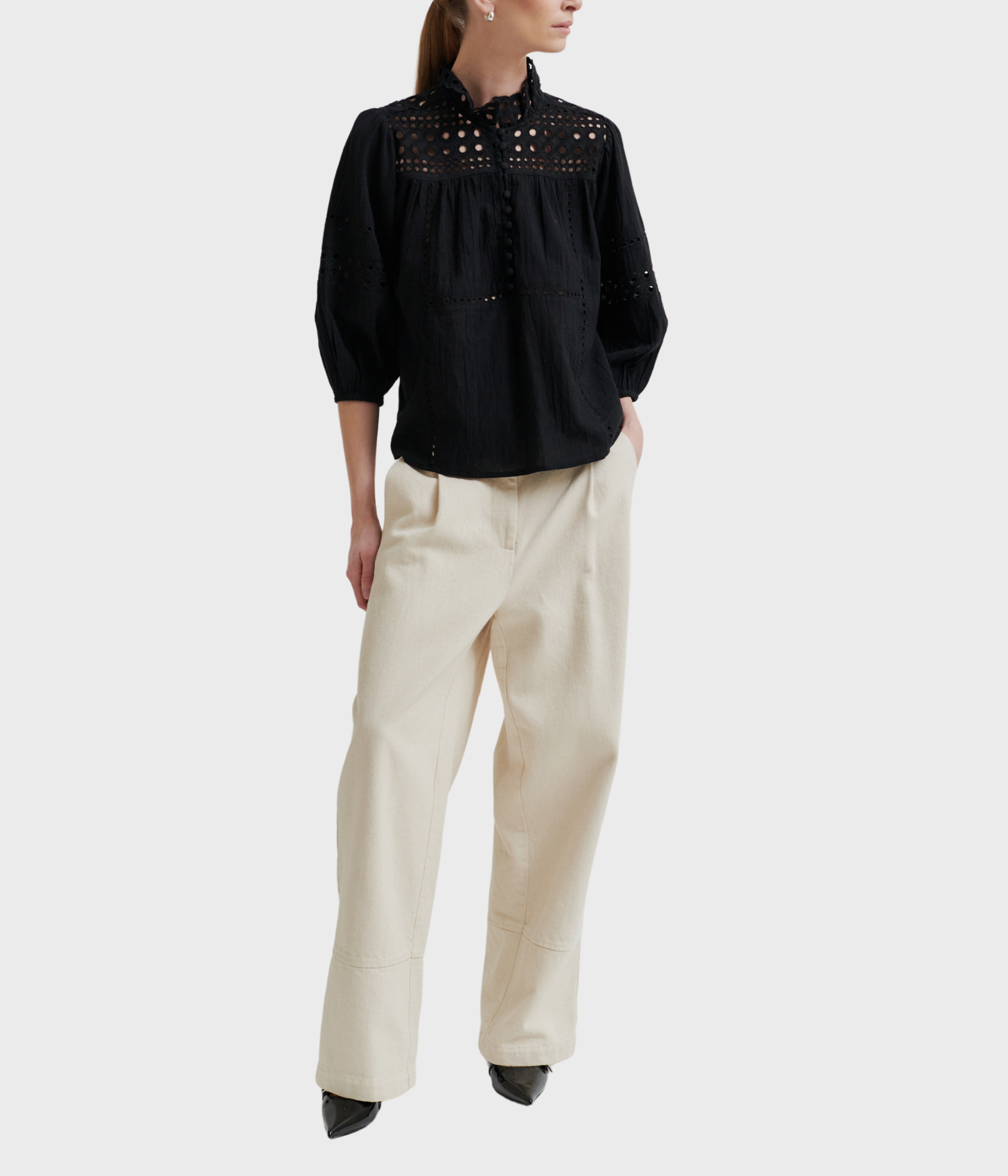 Brunie Blouse (8001 Black)