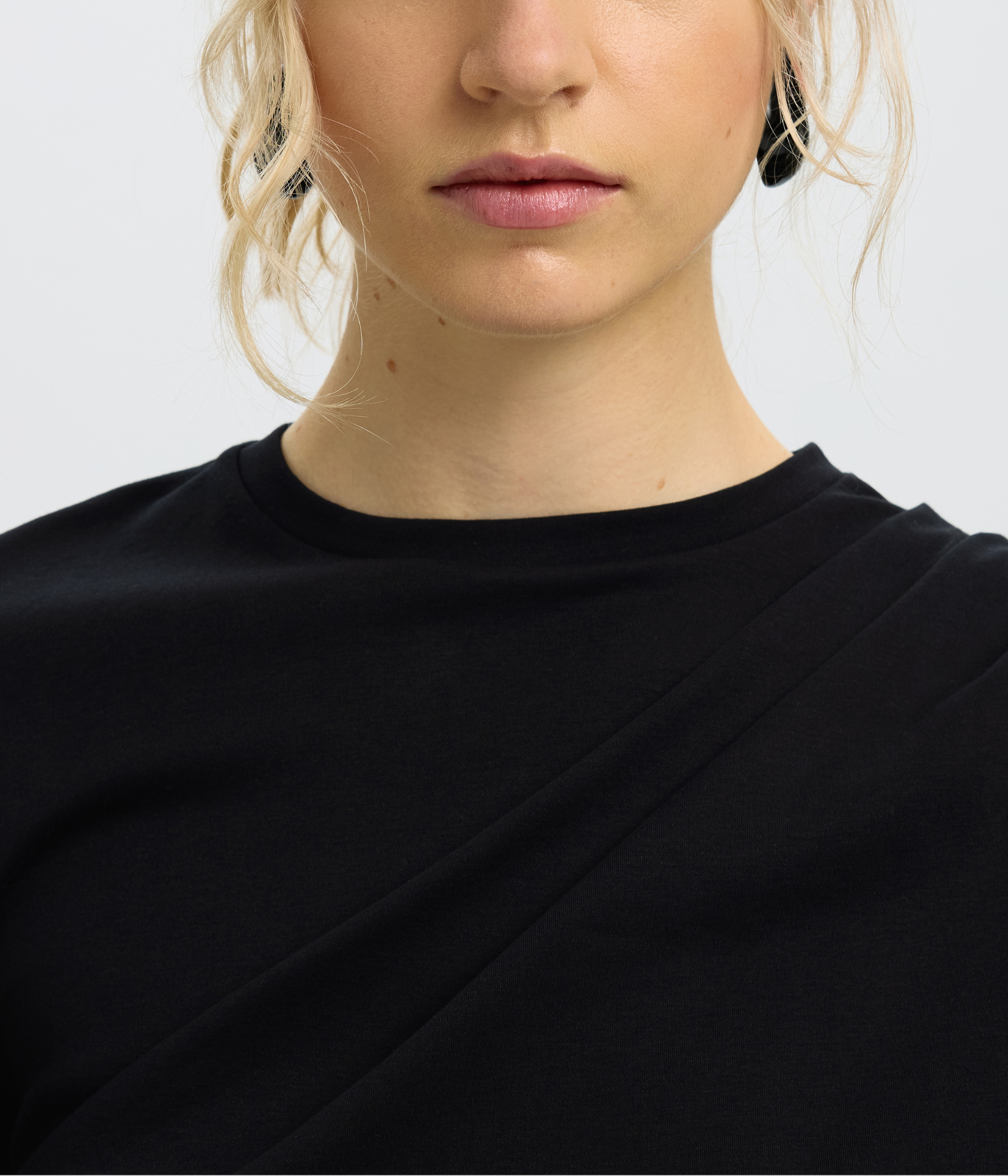 Slwtaj Light Twist Tee Noos (Black)