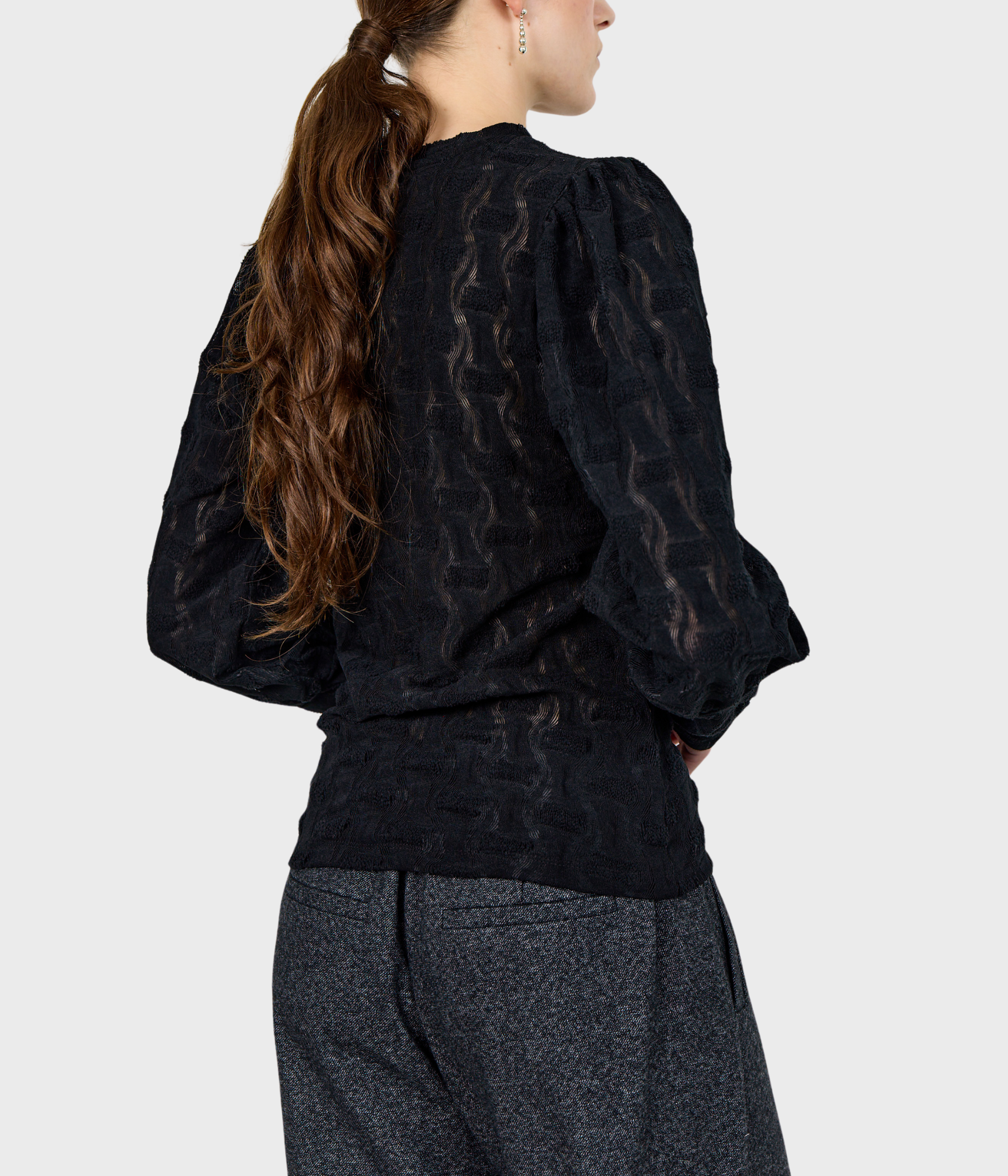 LR-NESS 2 (L999 - BLACK)