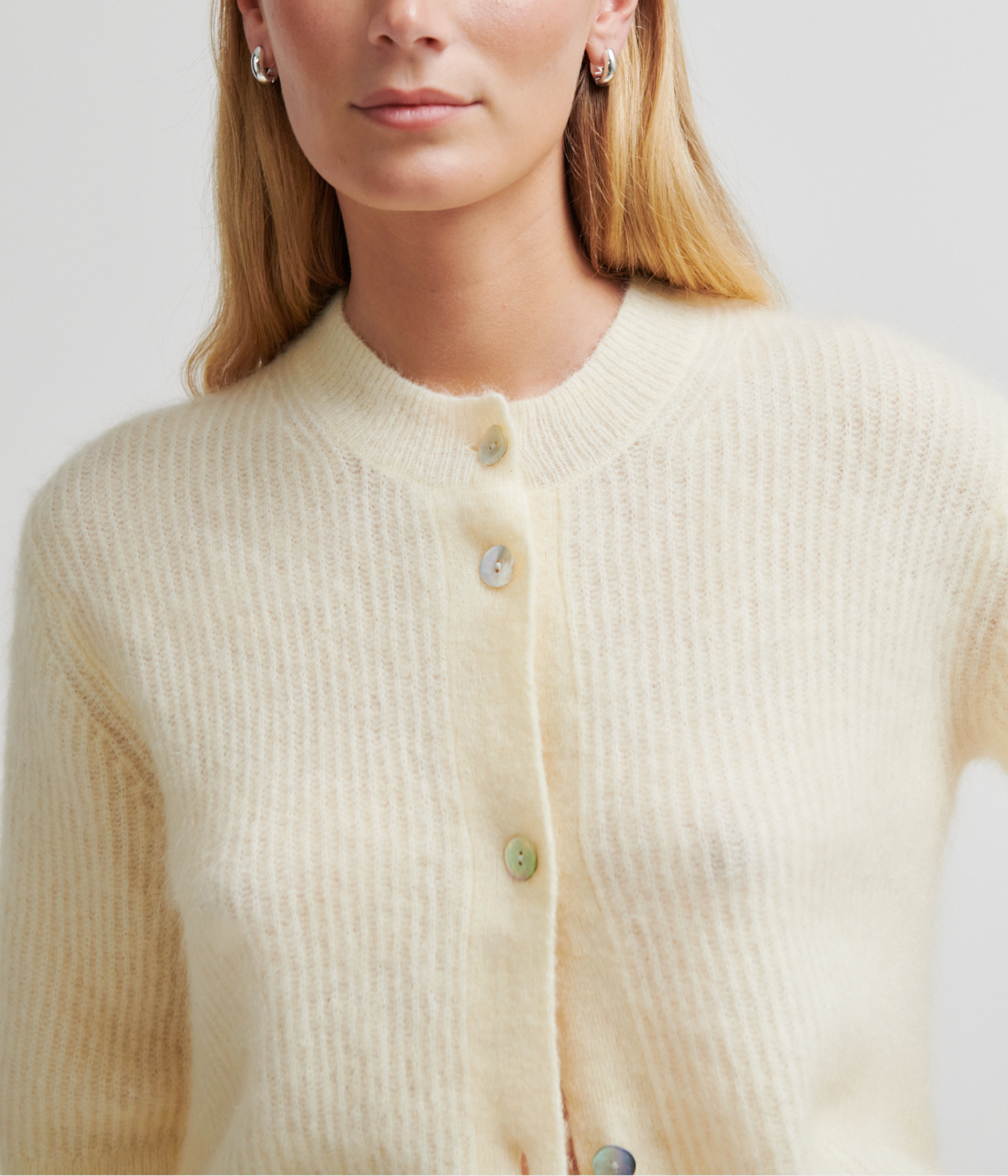 Andrea Knit Rib Cardigan. (2063 Alabaster Gleam)