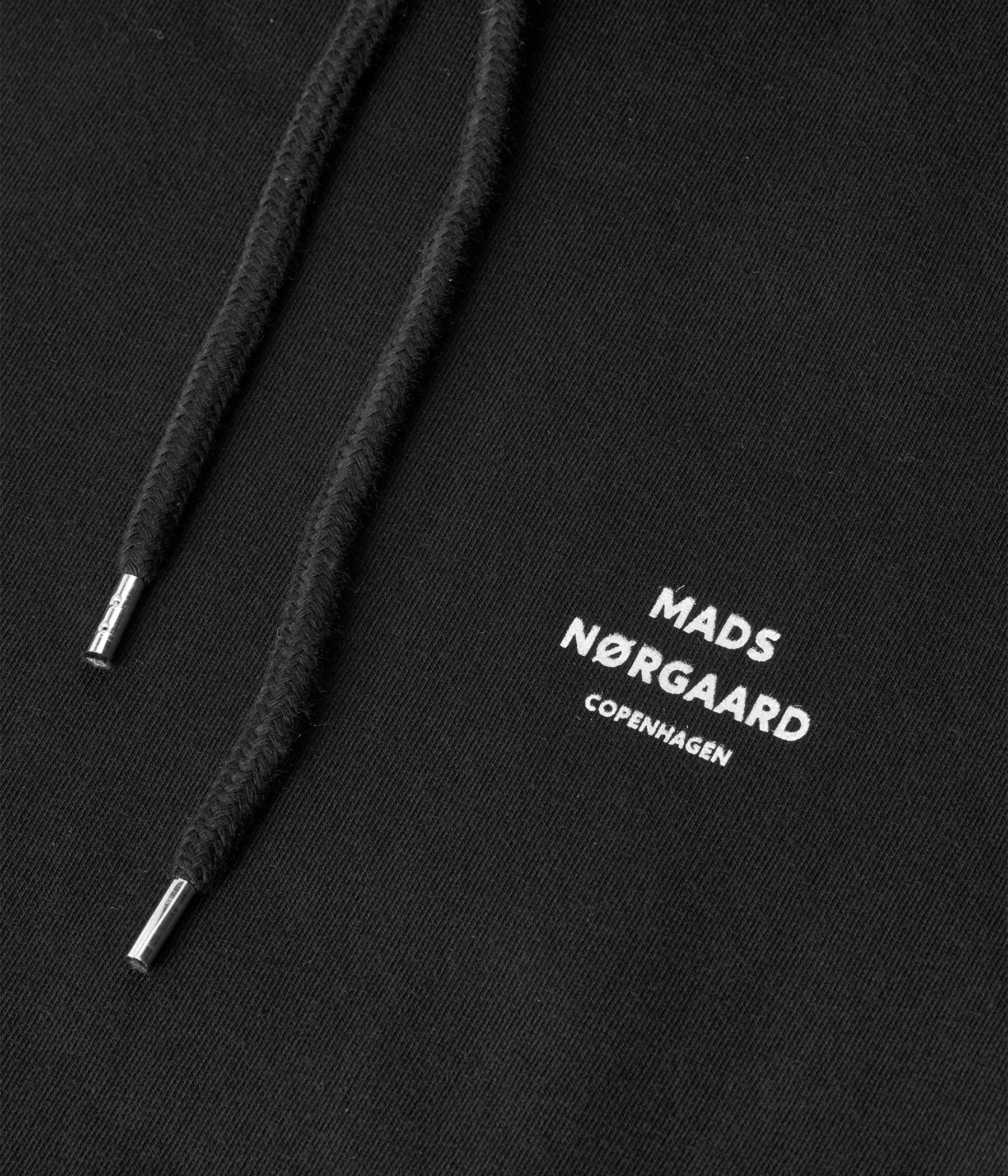 Standard Hoodie Logo Sweat. (1 Black)