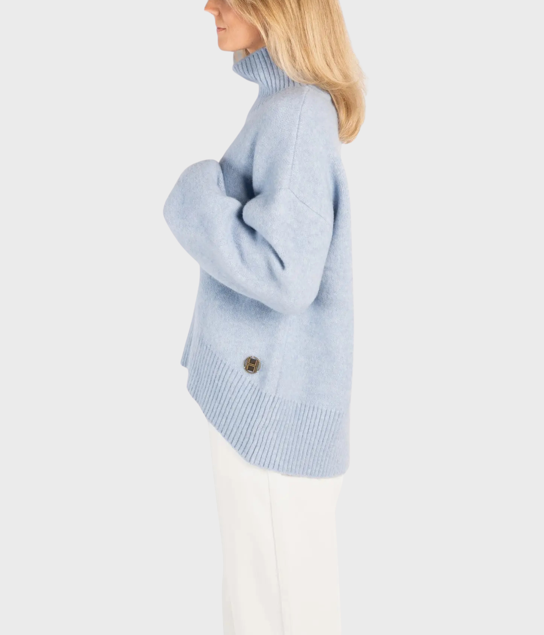 Fam Patch Short Sweater (4009 Skyway)
