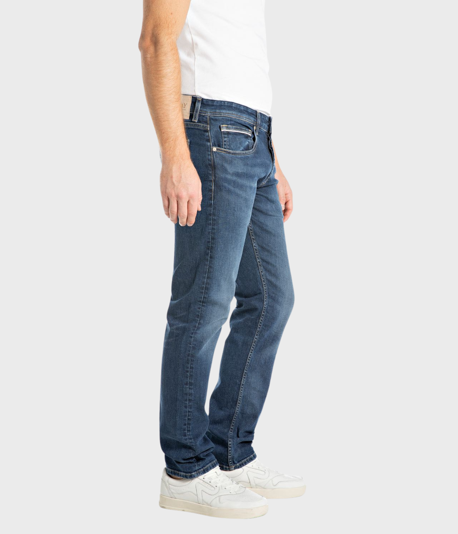 Trousers GROVER 573 ECO PLUS. (007 DARK BLUE Dark tone stonewashed)