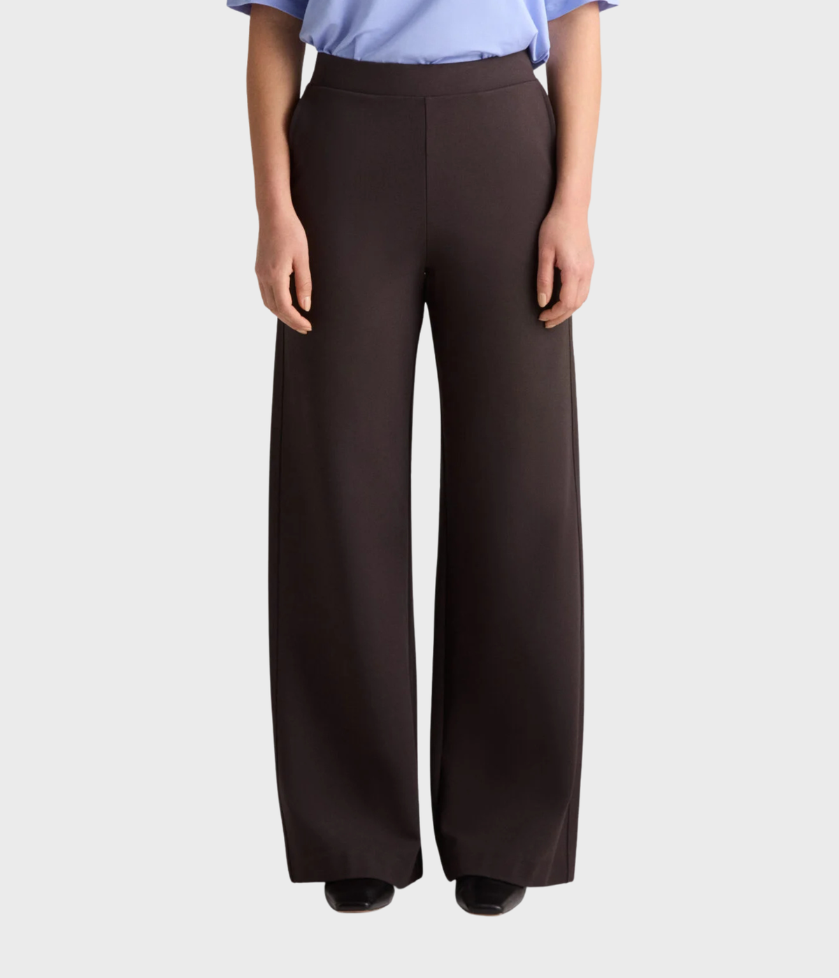 Leia Pants (GANACHE)