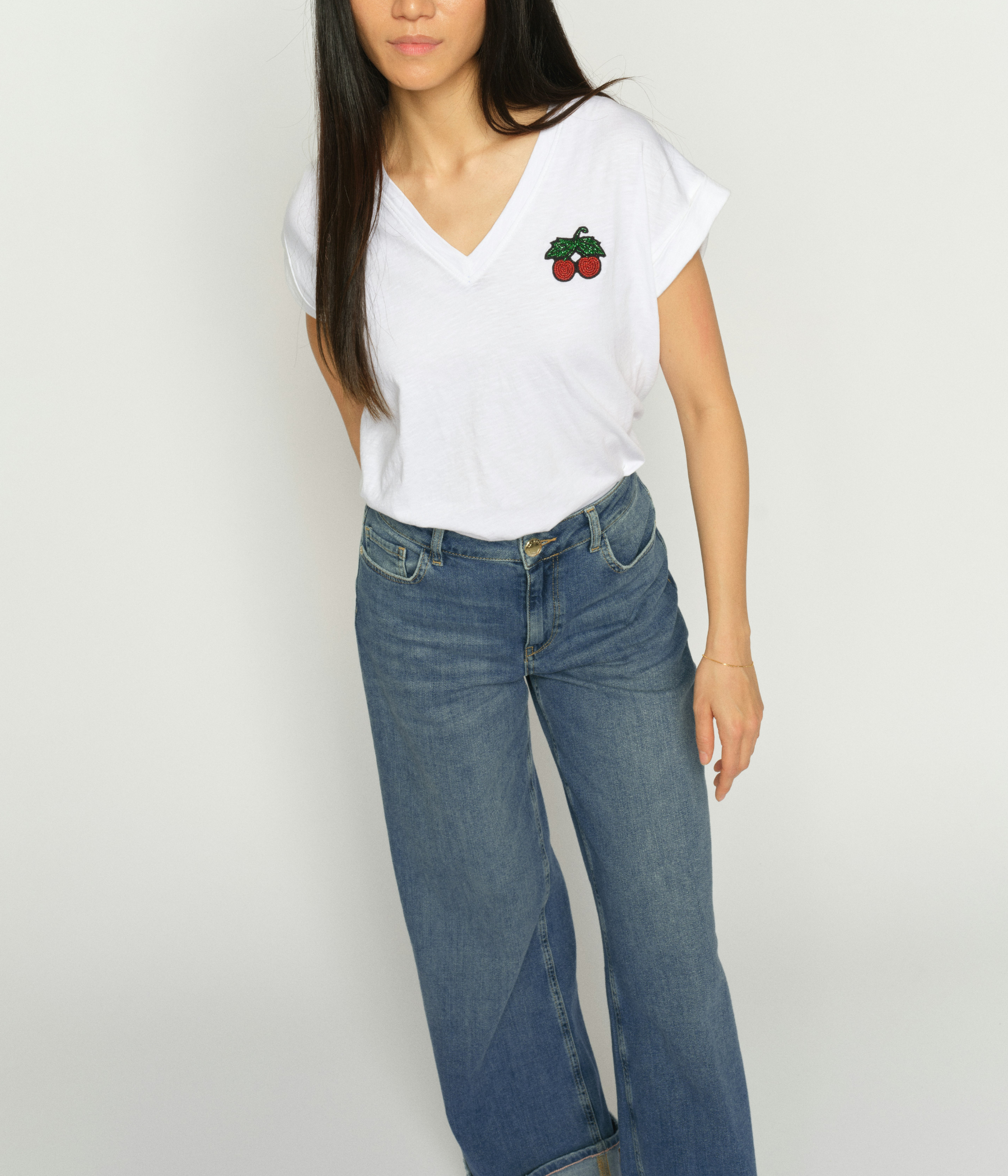 Mmsilao V-SS Tee (101 WHITE)