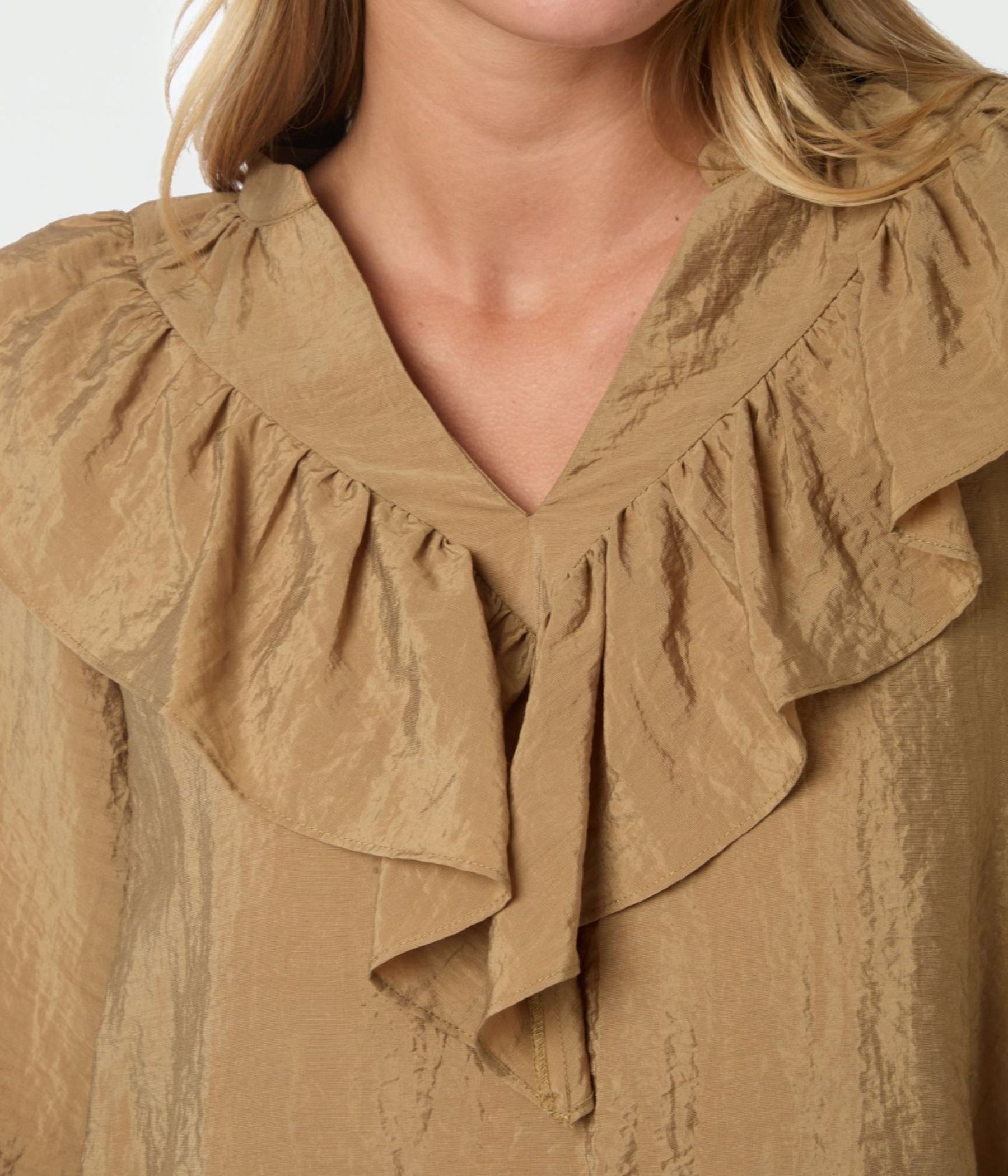 Nula Flounce Crisp Blouse (125 Dark Sand)