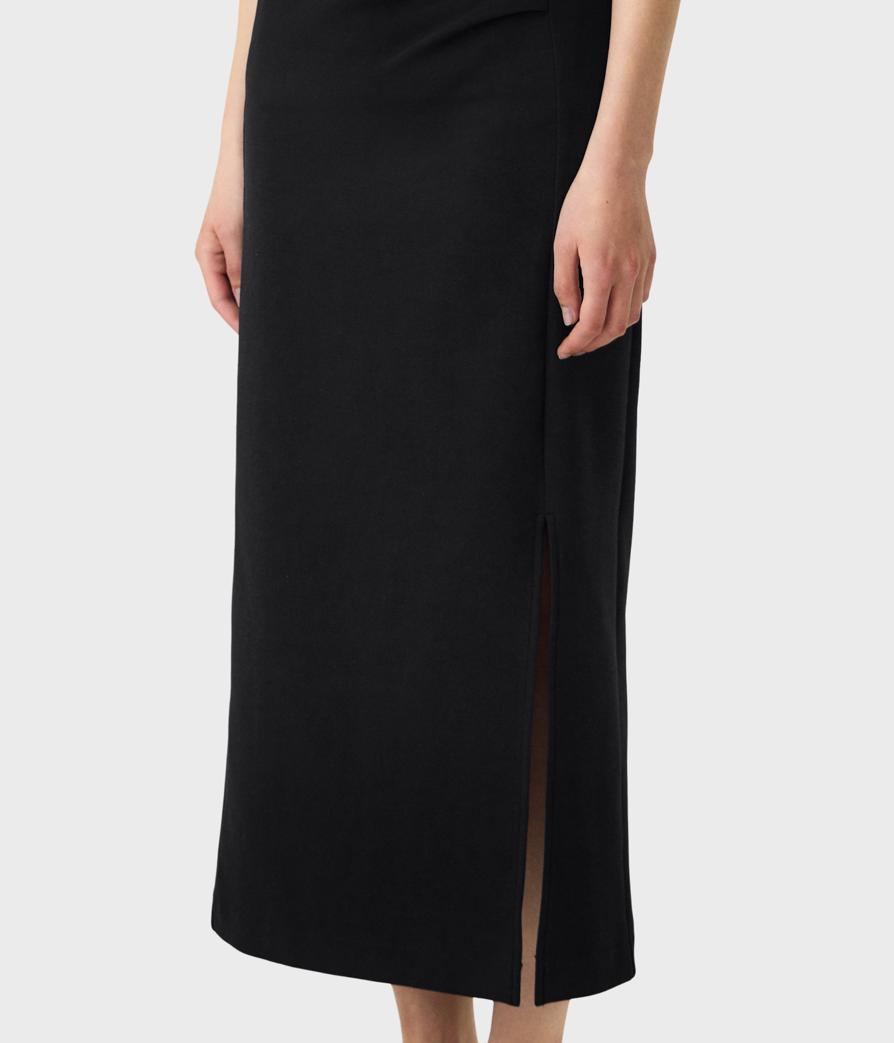 Yaspina Hw Long Skirt Noos (Black)