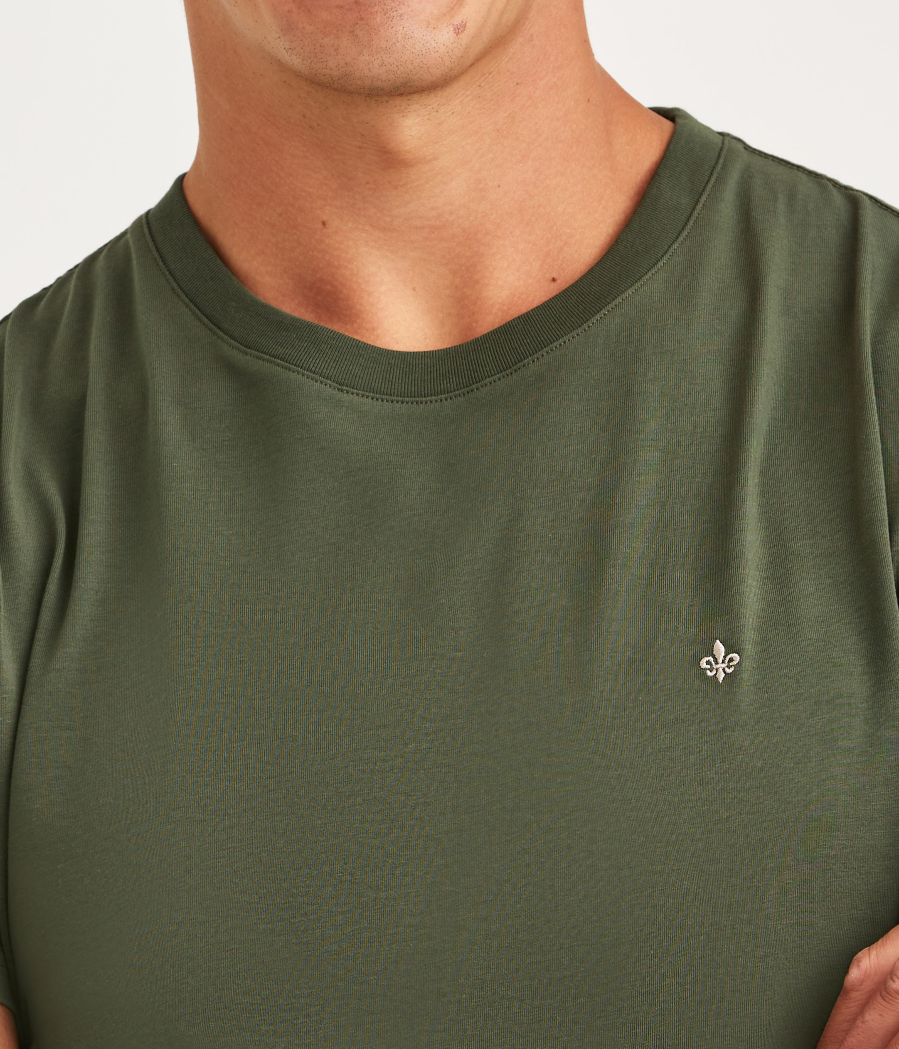 James Tee. (78 Olive)
