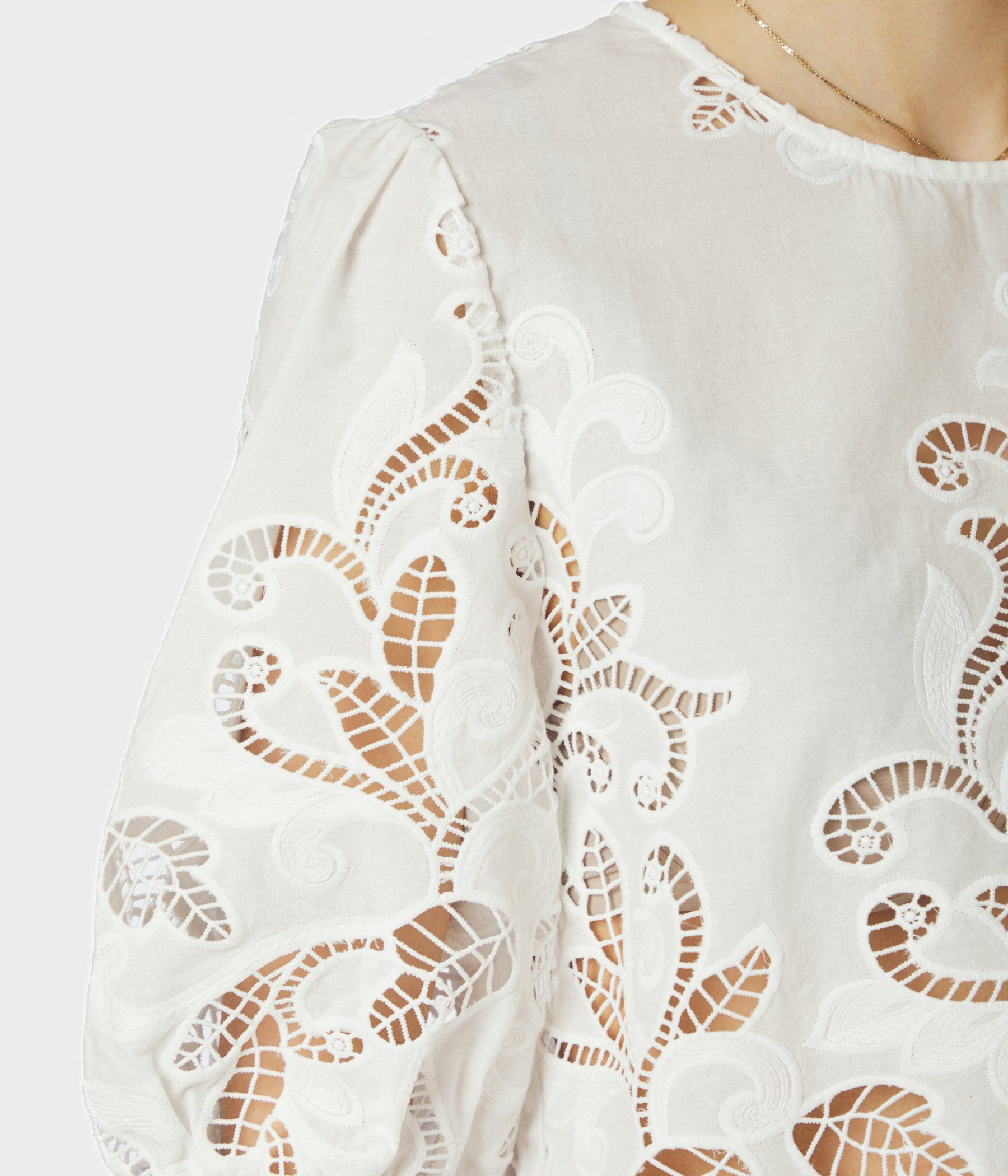 Fia Embroidery Blouse (120 White)