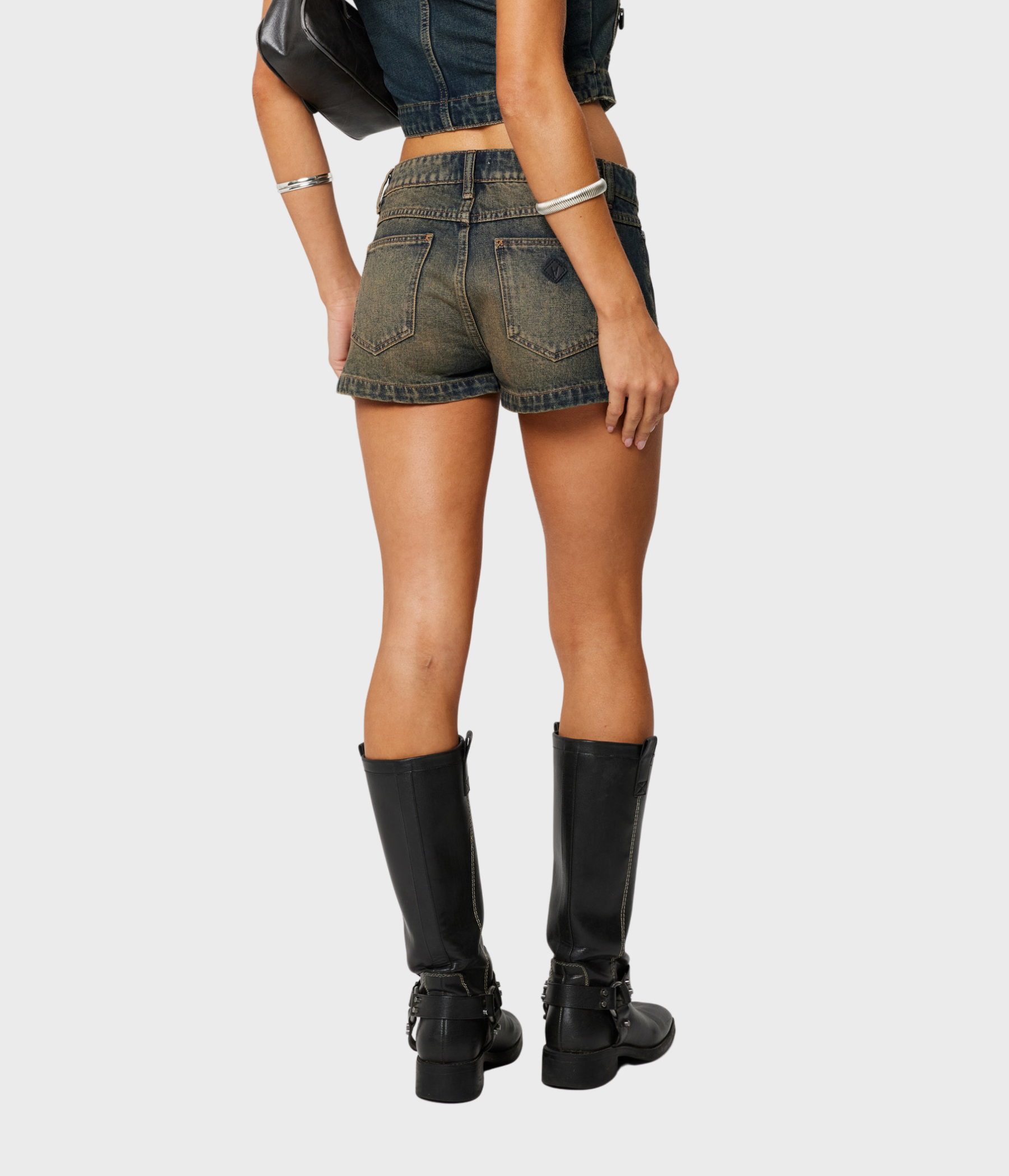 99 LOW SHORT KANDI (7543 KANDI)