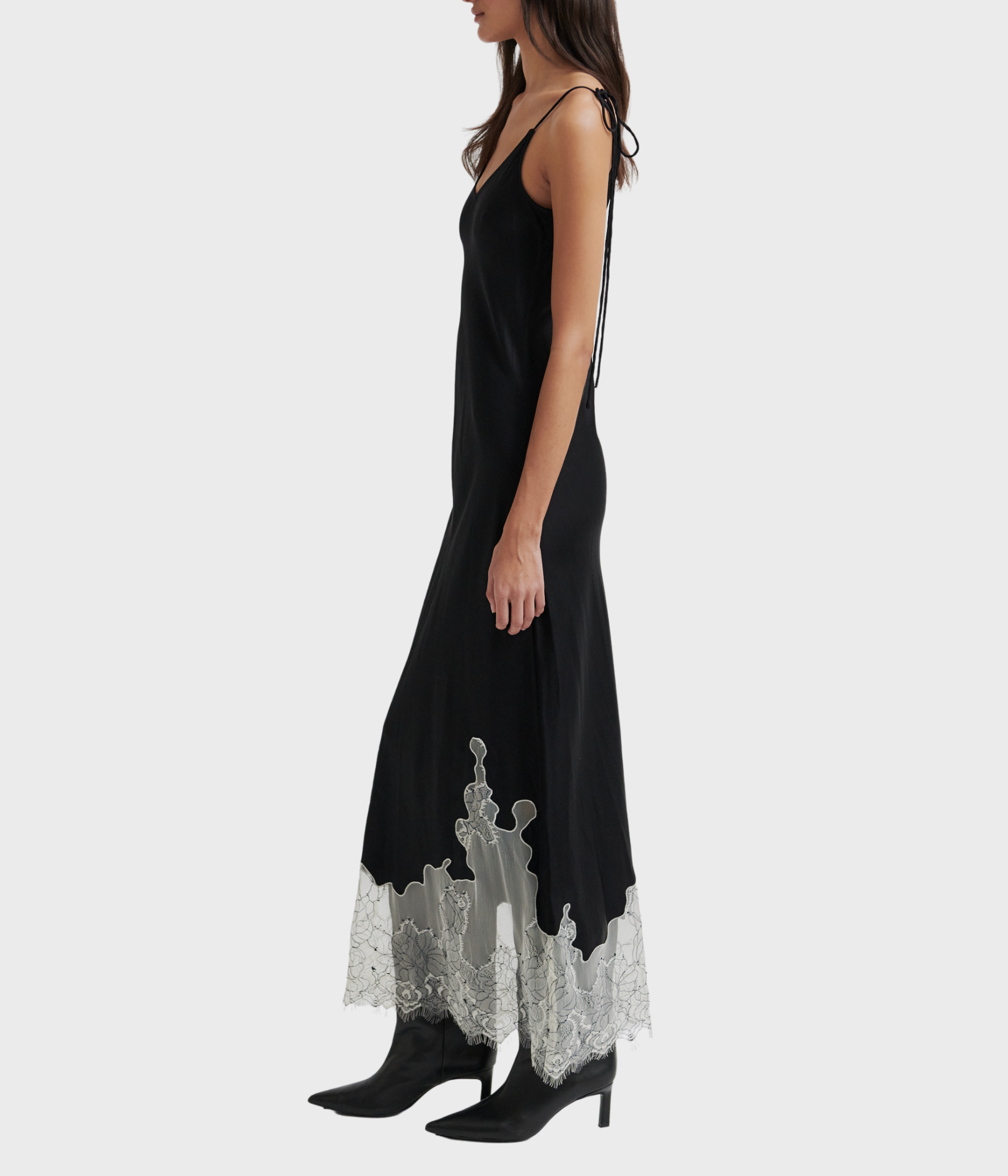 Wila Strap Dress (8001 Black)