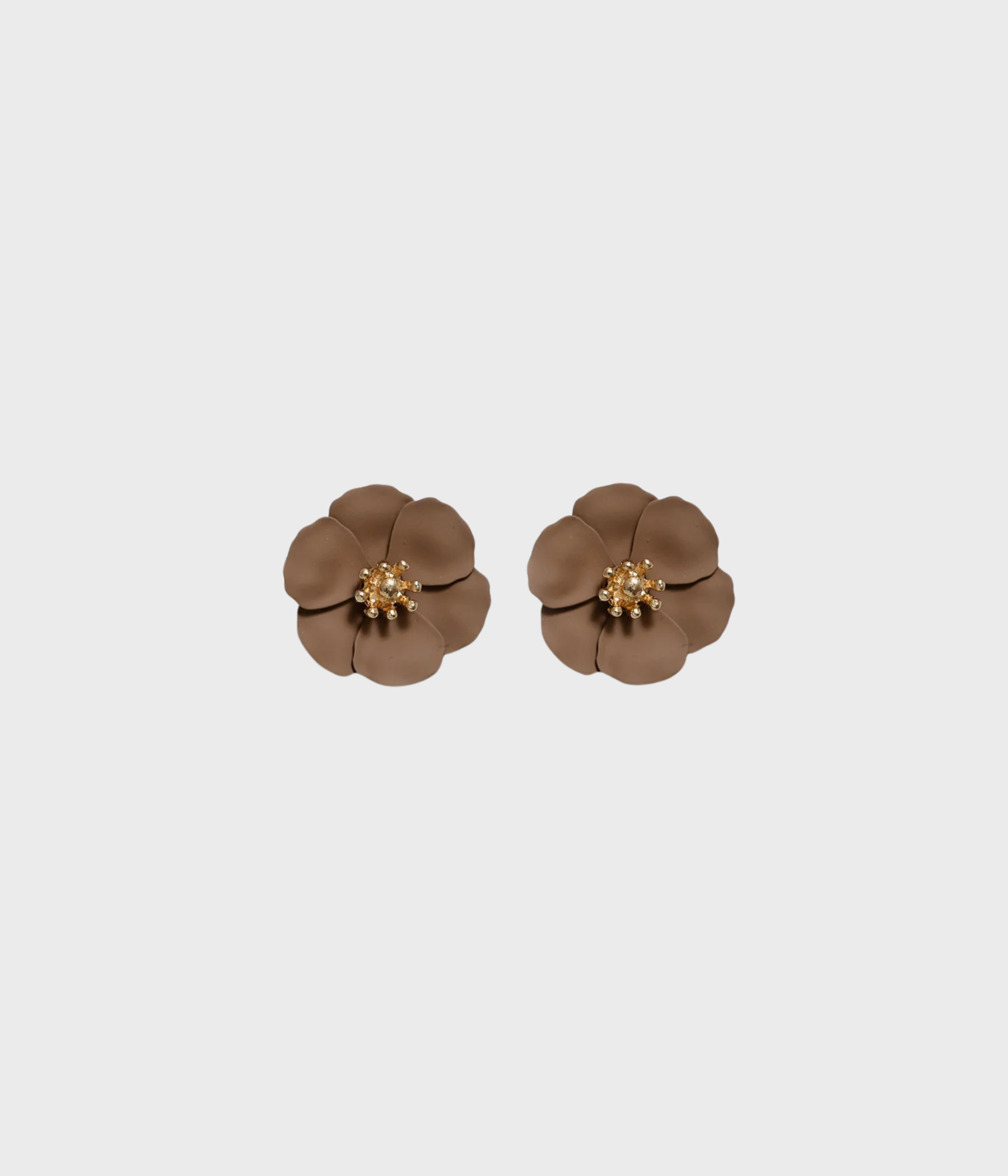 Flower Small Earrings. (Light Brown)