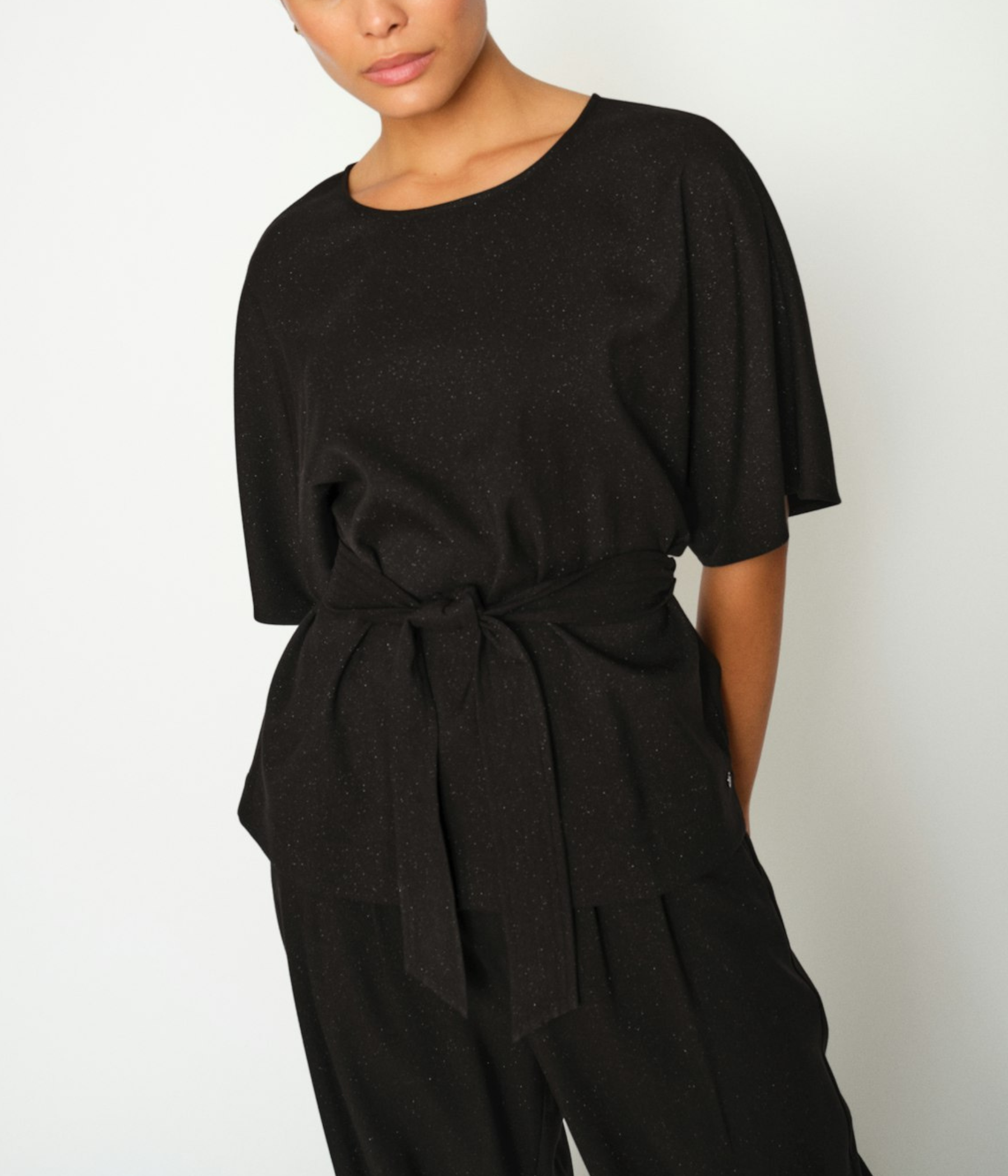 Mmpie Bellevue Blouse (801 Black)