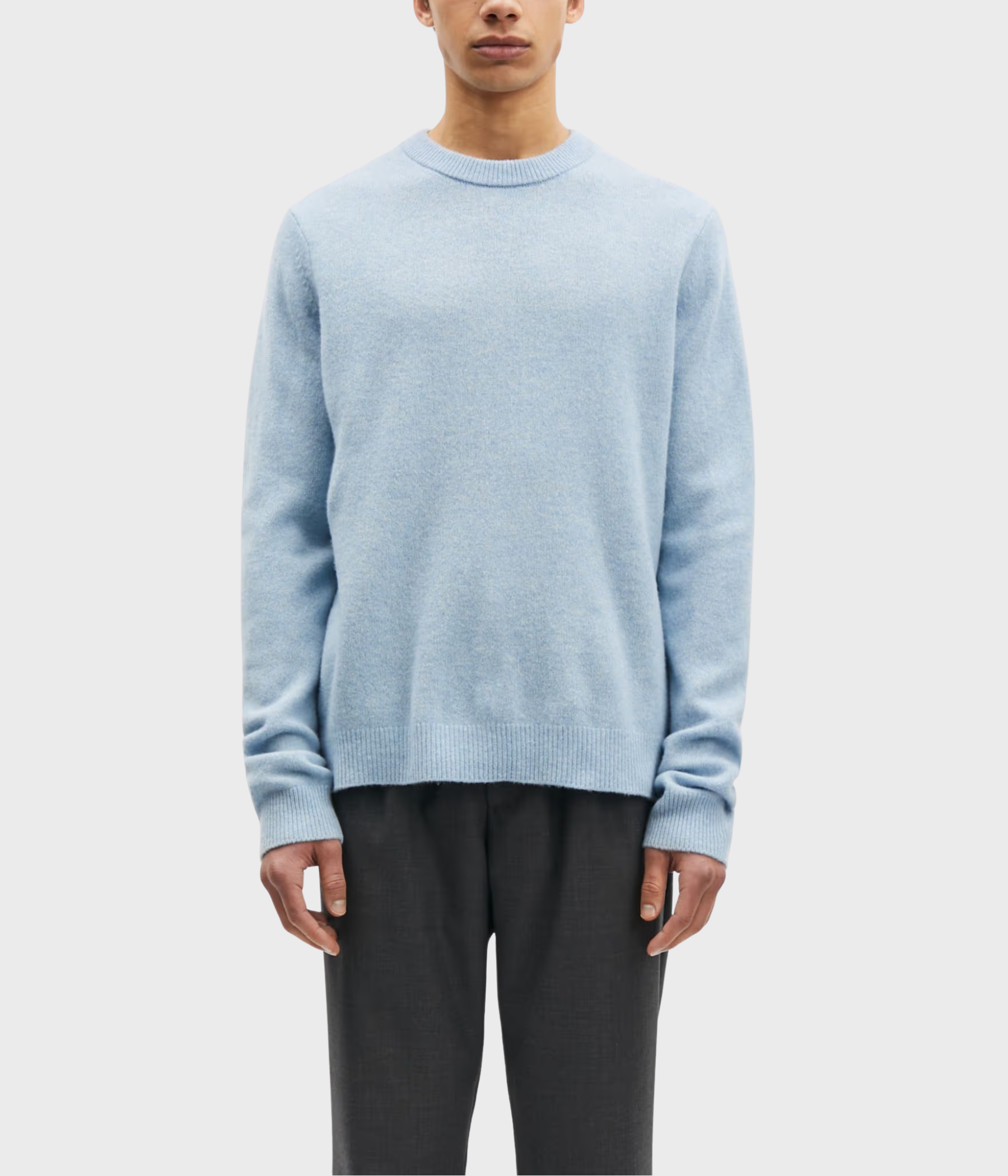 ISAK KNIT SWEATER 15010. (144209TCX Subdued Blue)