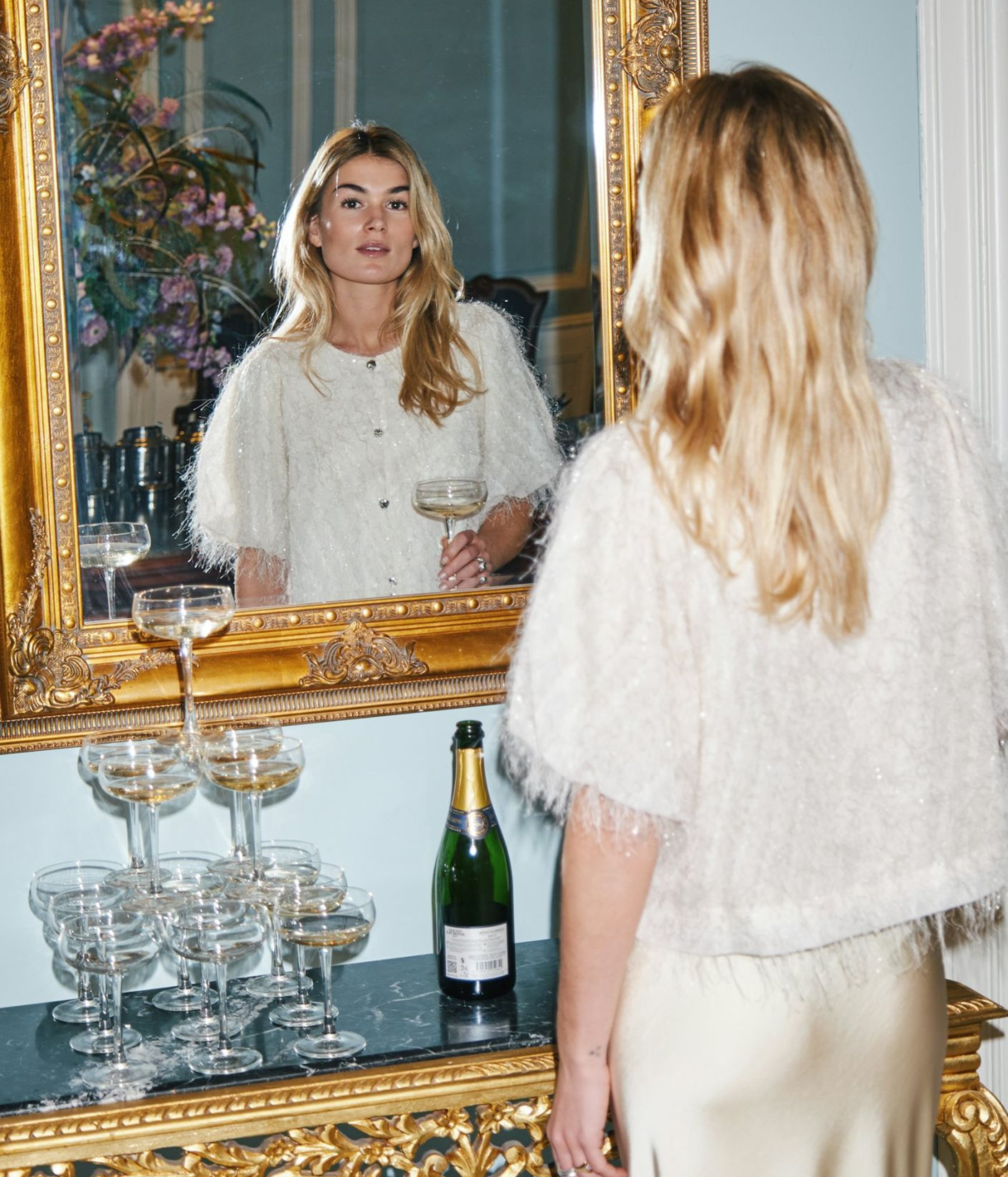 Aisa Frilly Blouse (122 creme) - D.O. Design Only