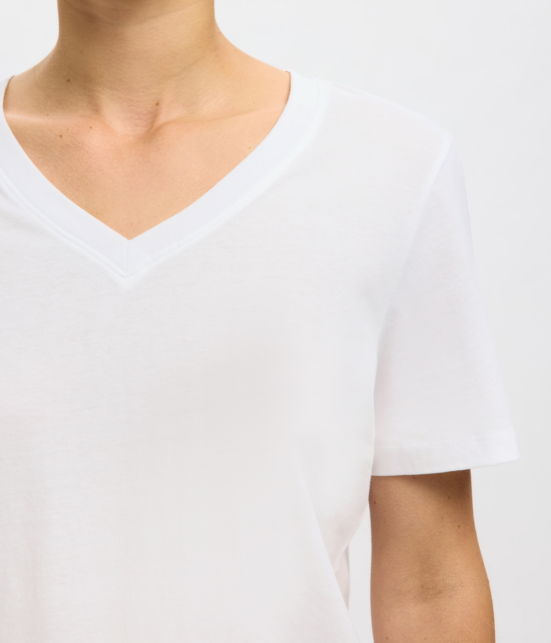 Slfessential Ss V-Neck Tee Noos. (bright white)