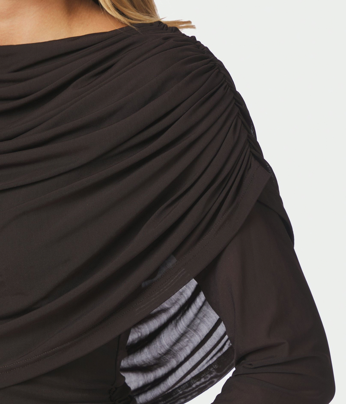 Lottuna Drapy Mesh Blouse (676 DARK BROWN)