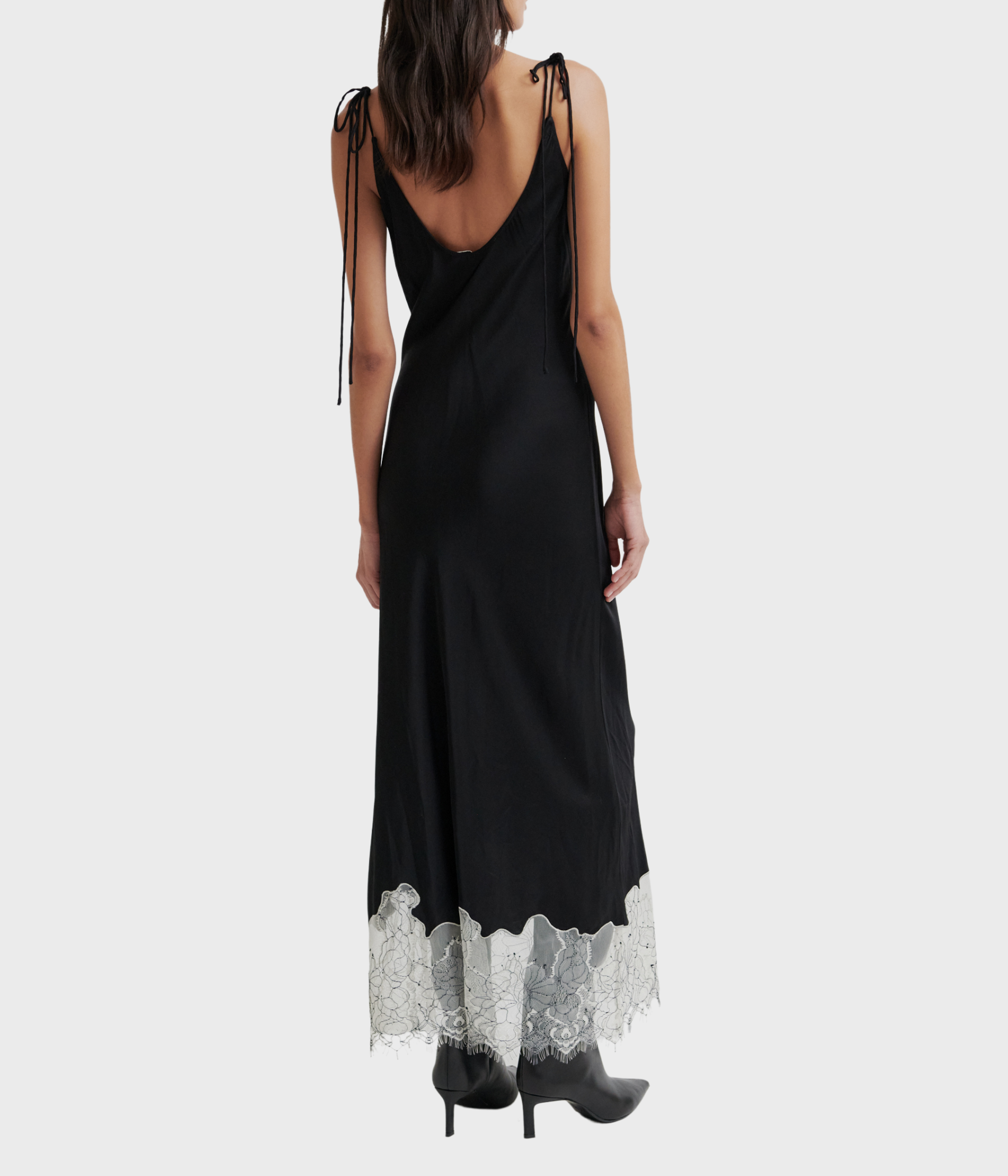 Wila Strap Dress (8001 Black)