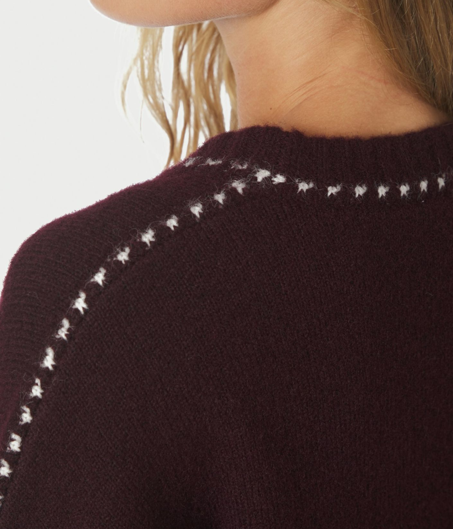 Roeme Knit Stitch Blouse. (682 Wine)