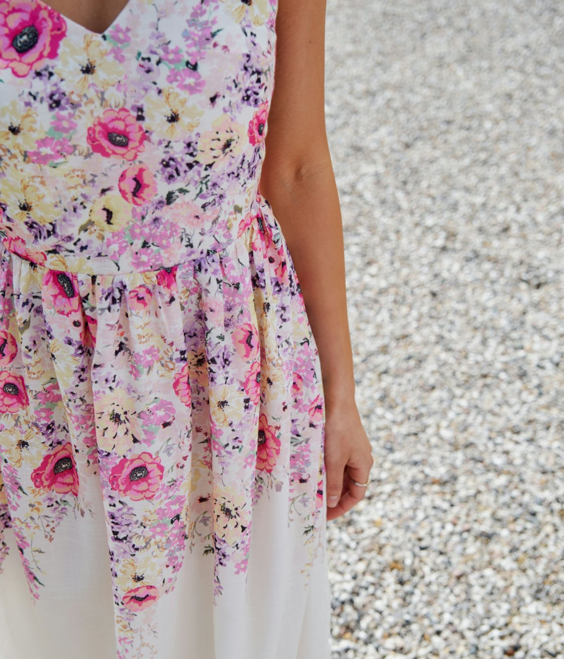 Sanni Flower Print Dress (124 Ivory)