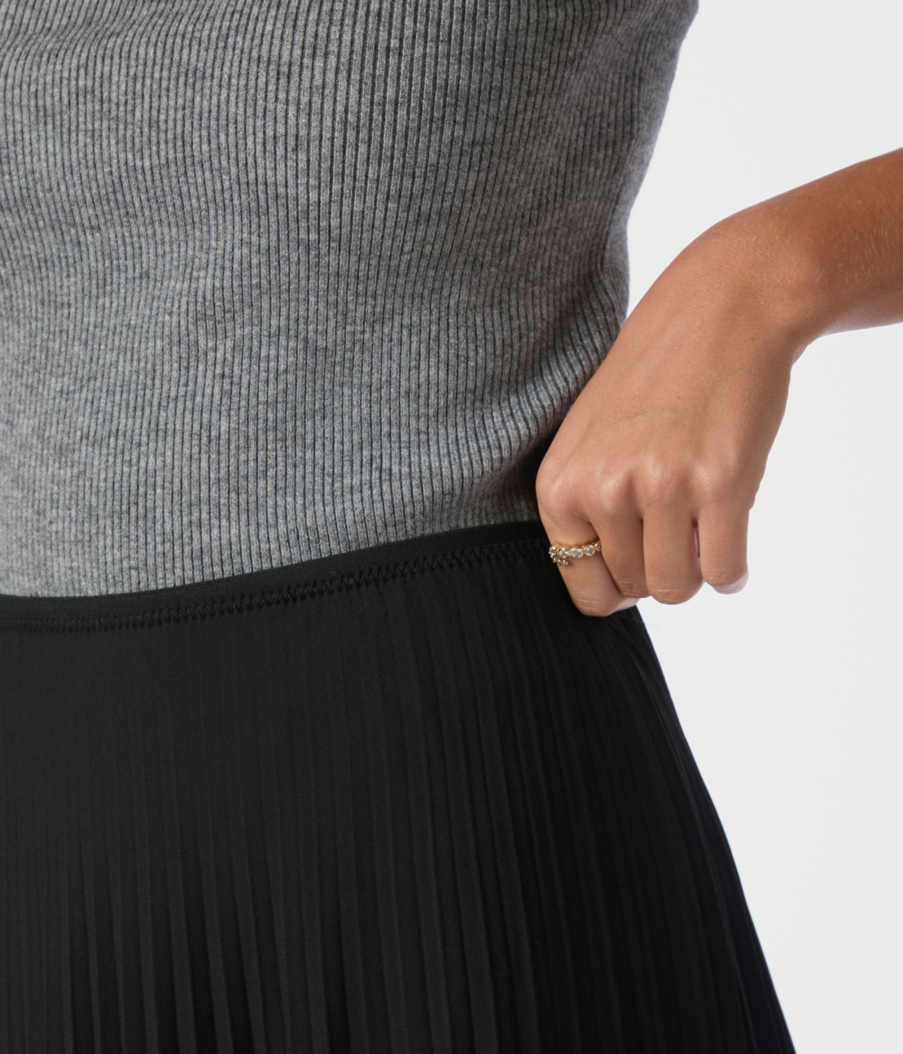 Boni Simple Plisse Skirt (100 Black)