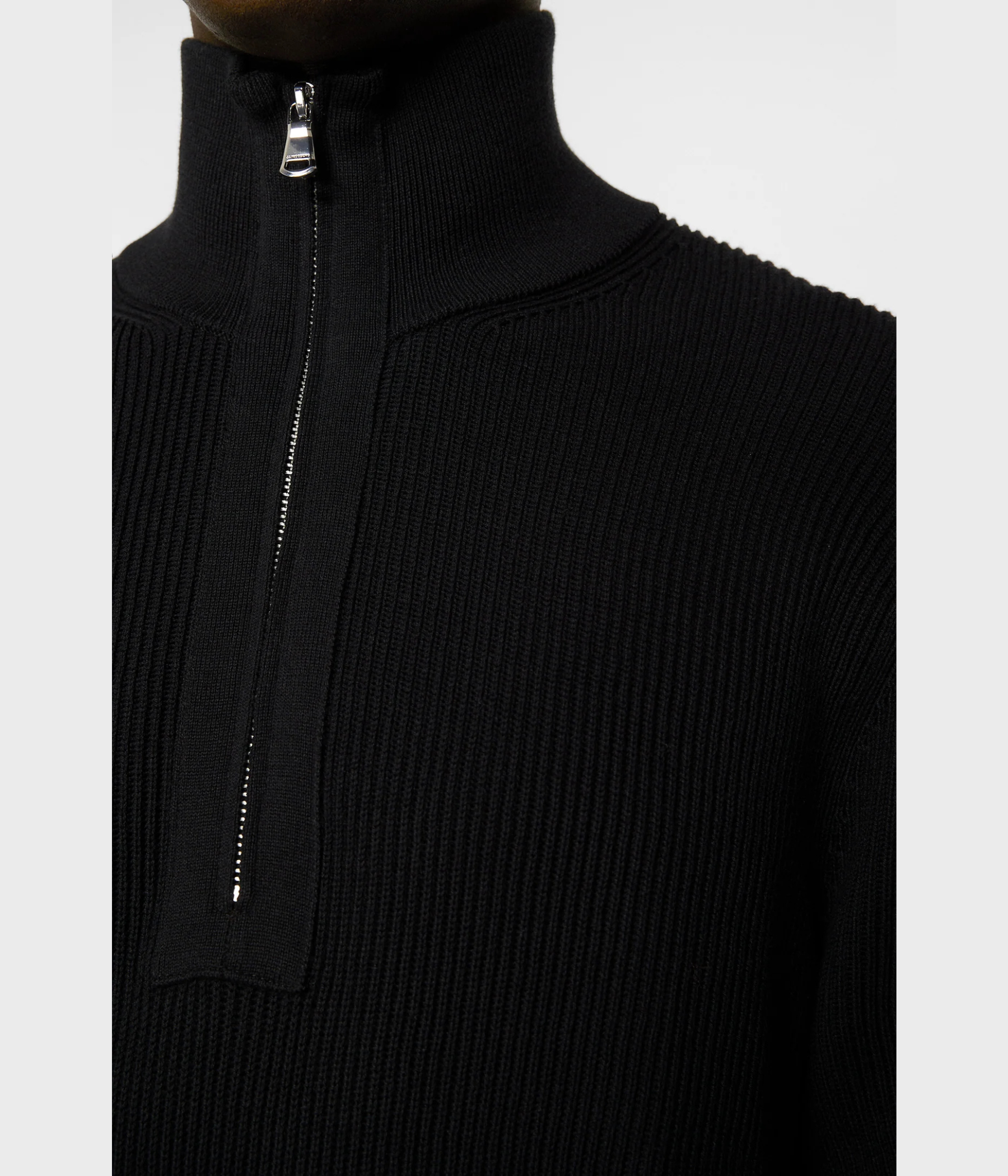 Alex Half Zip Knitted Sweater. (9999 Black)