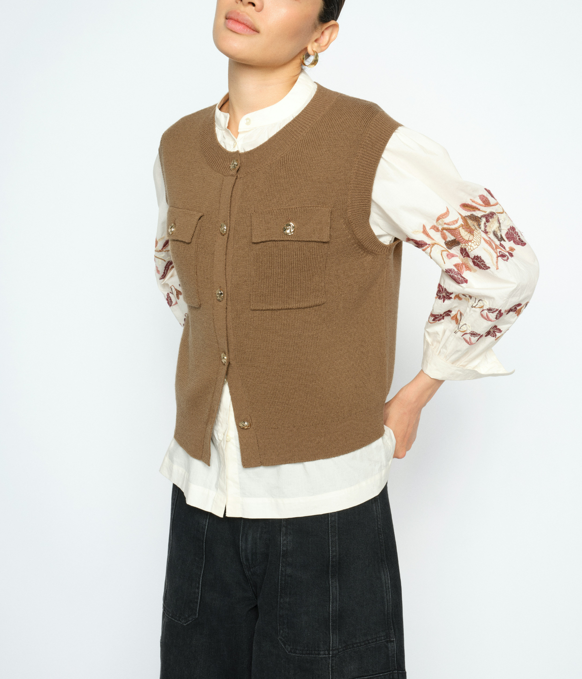 Mmayana Wool Knit Vest (282 Dark Camel)