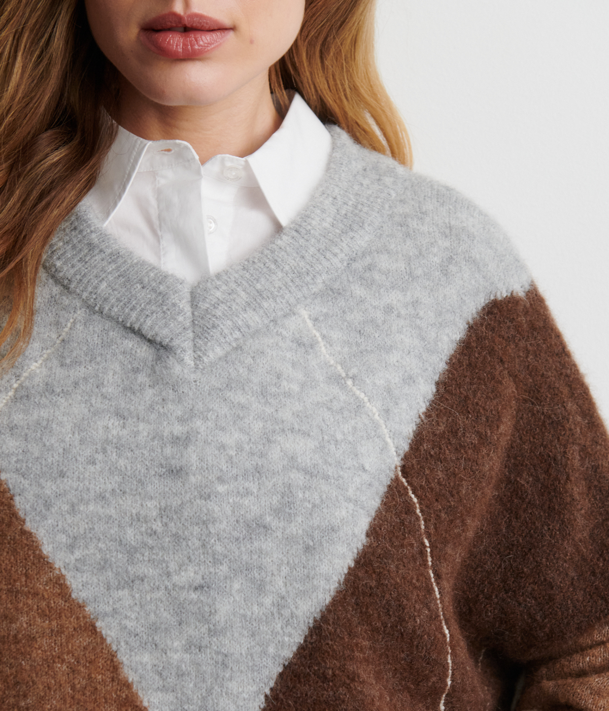 Forca Knit V-Neck (Light Grey Melange)