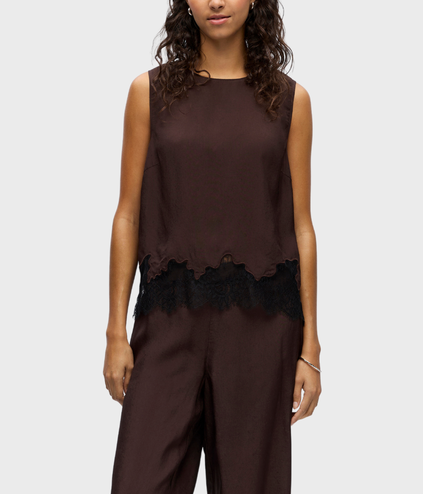 OBJDALME SL LACE TOP E AW FAIR 25 (Seal Brown/ Detail:Black lace)