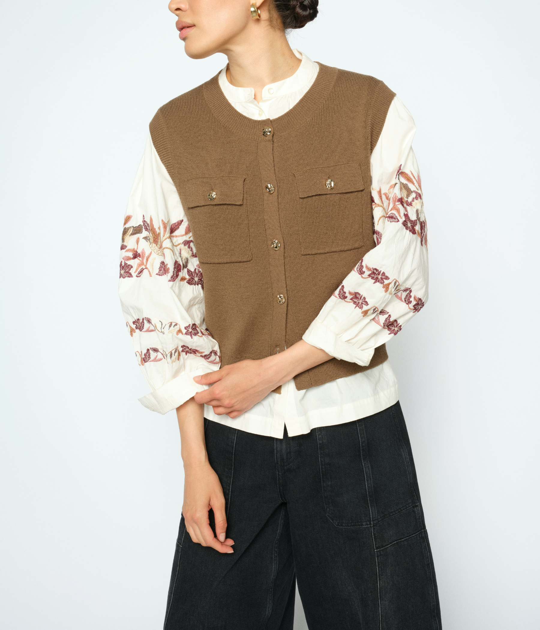 Mmayana Wool Knit Vest (282 Dark Camel)