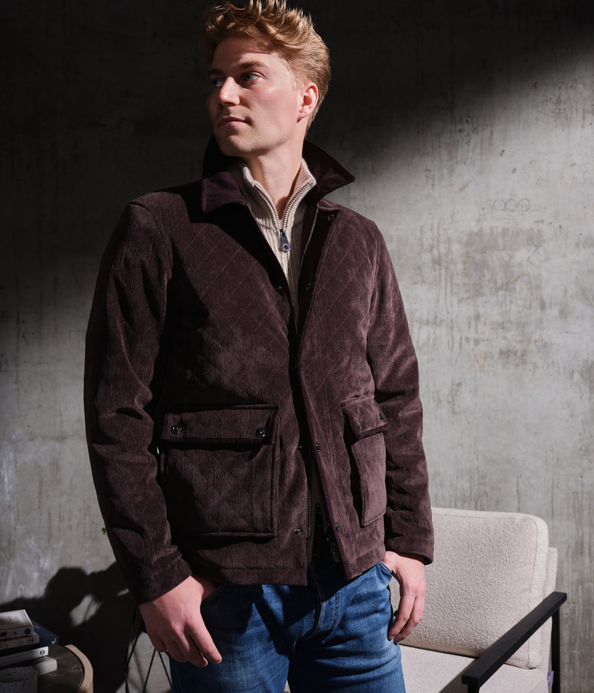 Adrian (780 Dark Brown)