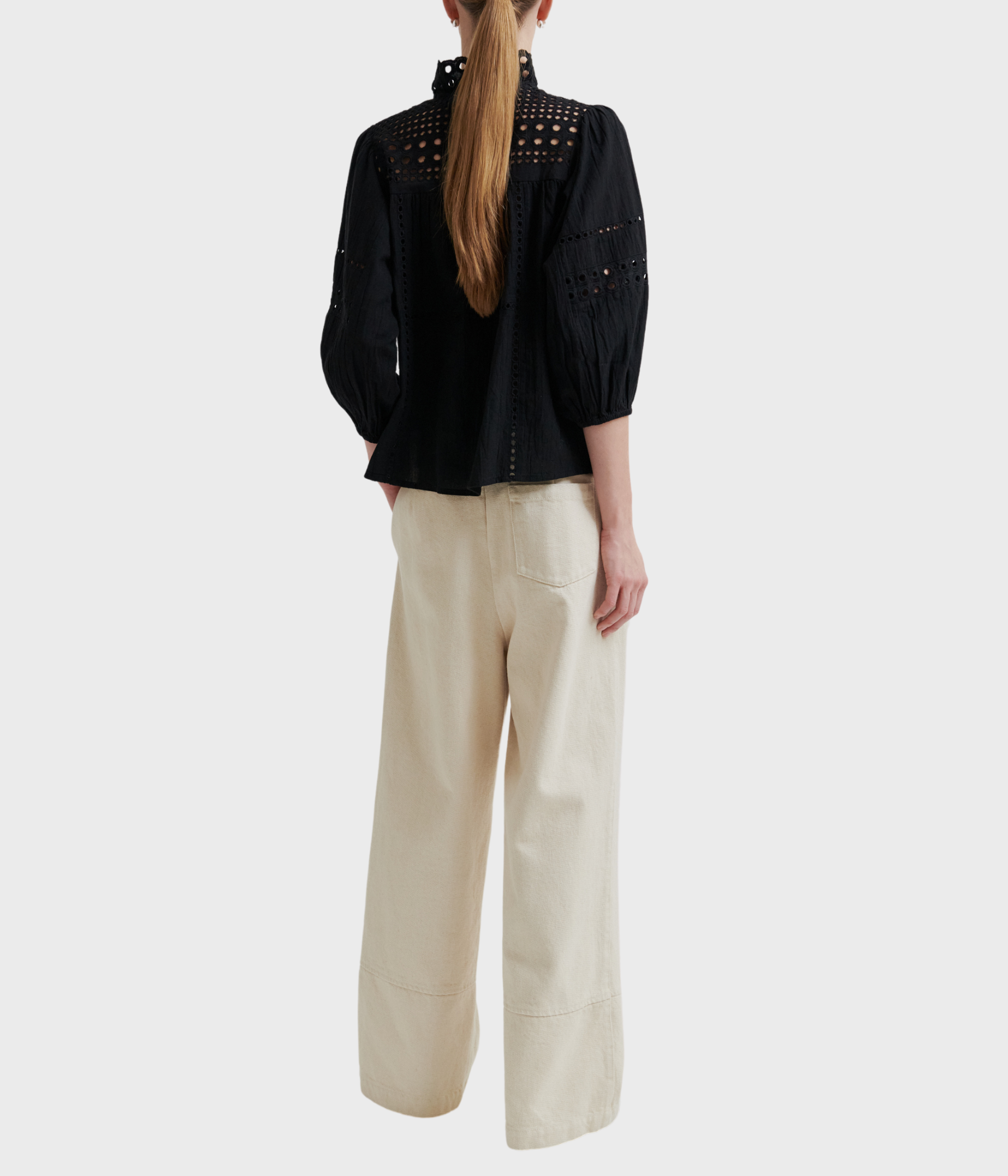 Brunie Blouse (8001 Black)