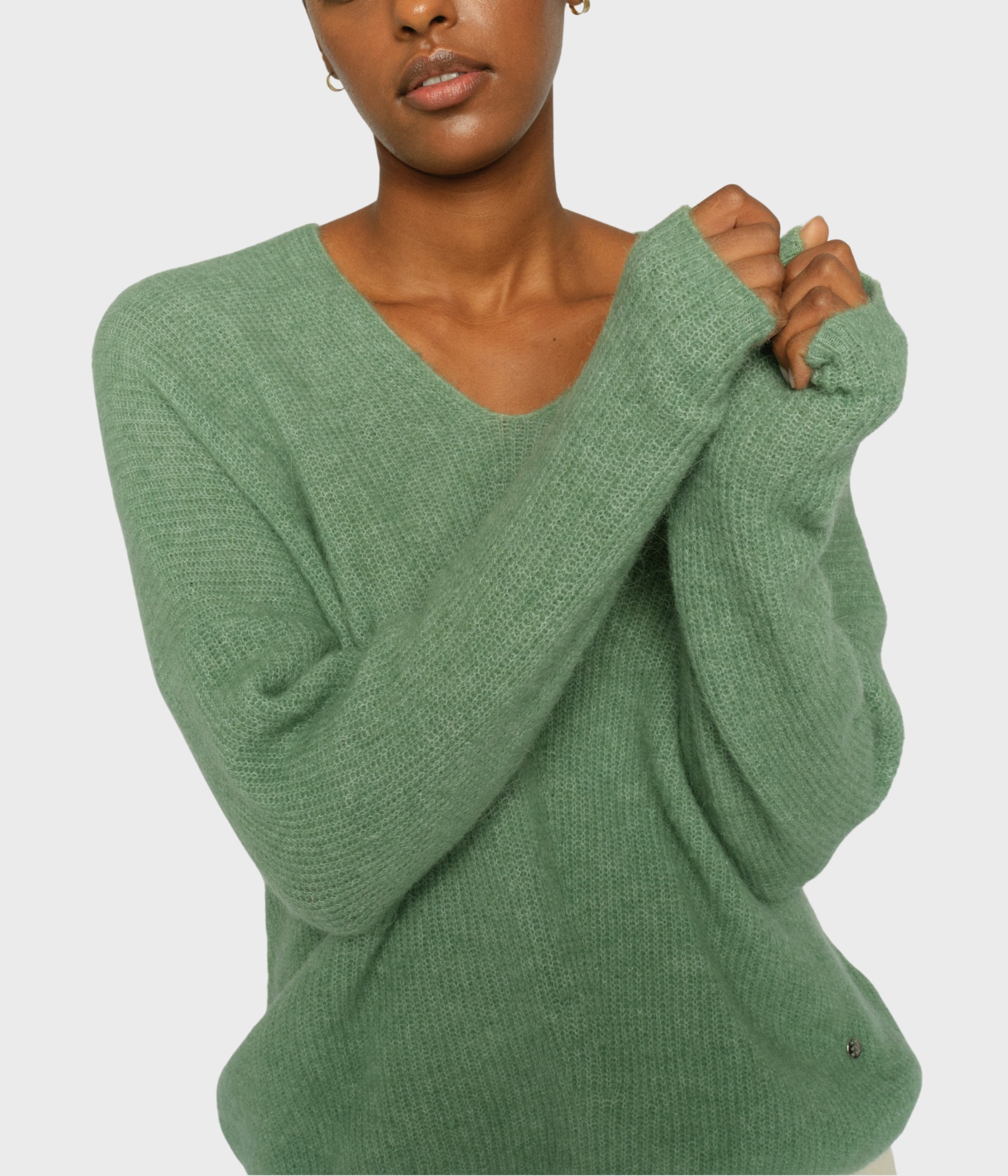 Mmthora V-Neck Knit. (846 Turf Green)